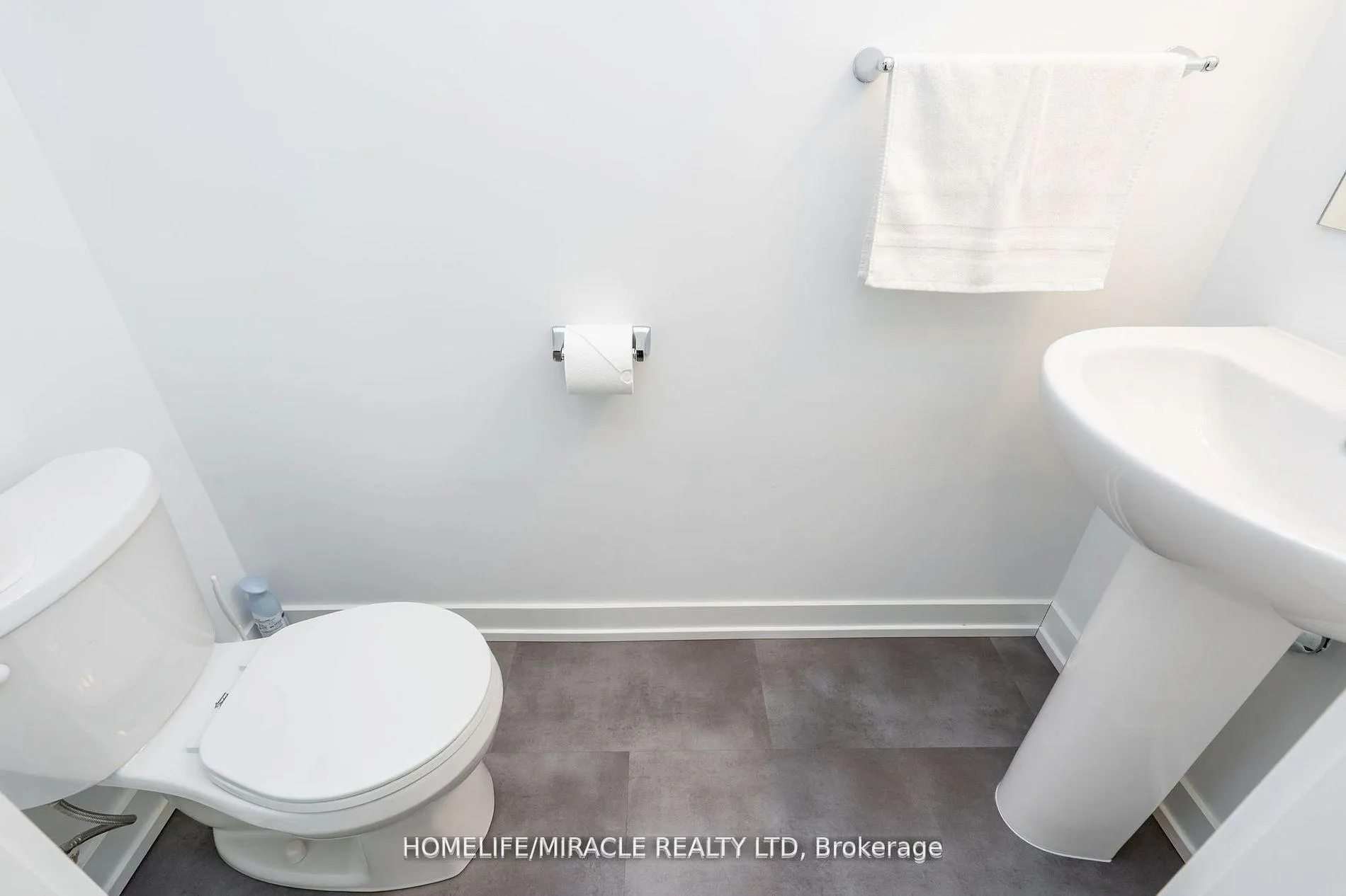 Photo 11 of Unit 825, 4263 Fourth Avenue, Niagara Falls, Downtown — HOMEH