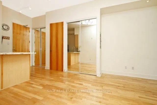 Photo 2 of Unit 307, 562 Eglinton Avenue E, Toronto, Mount Pleasant East — HOMEH