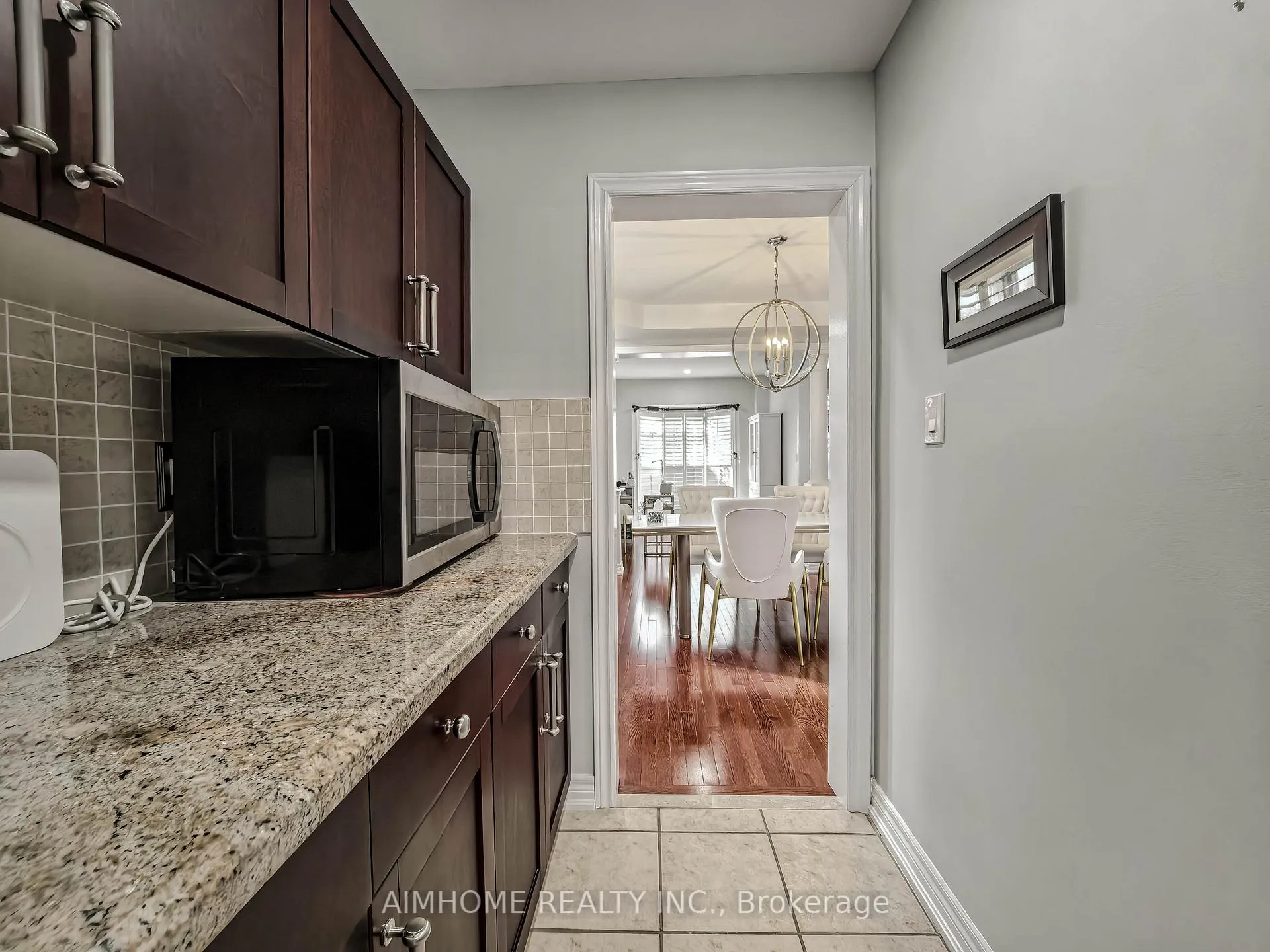 Photo 8 of 16 Chasser Drive, Markham, Greensborough — HOMEH
