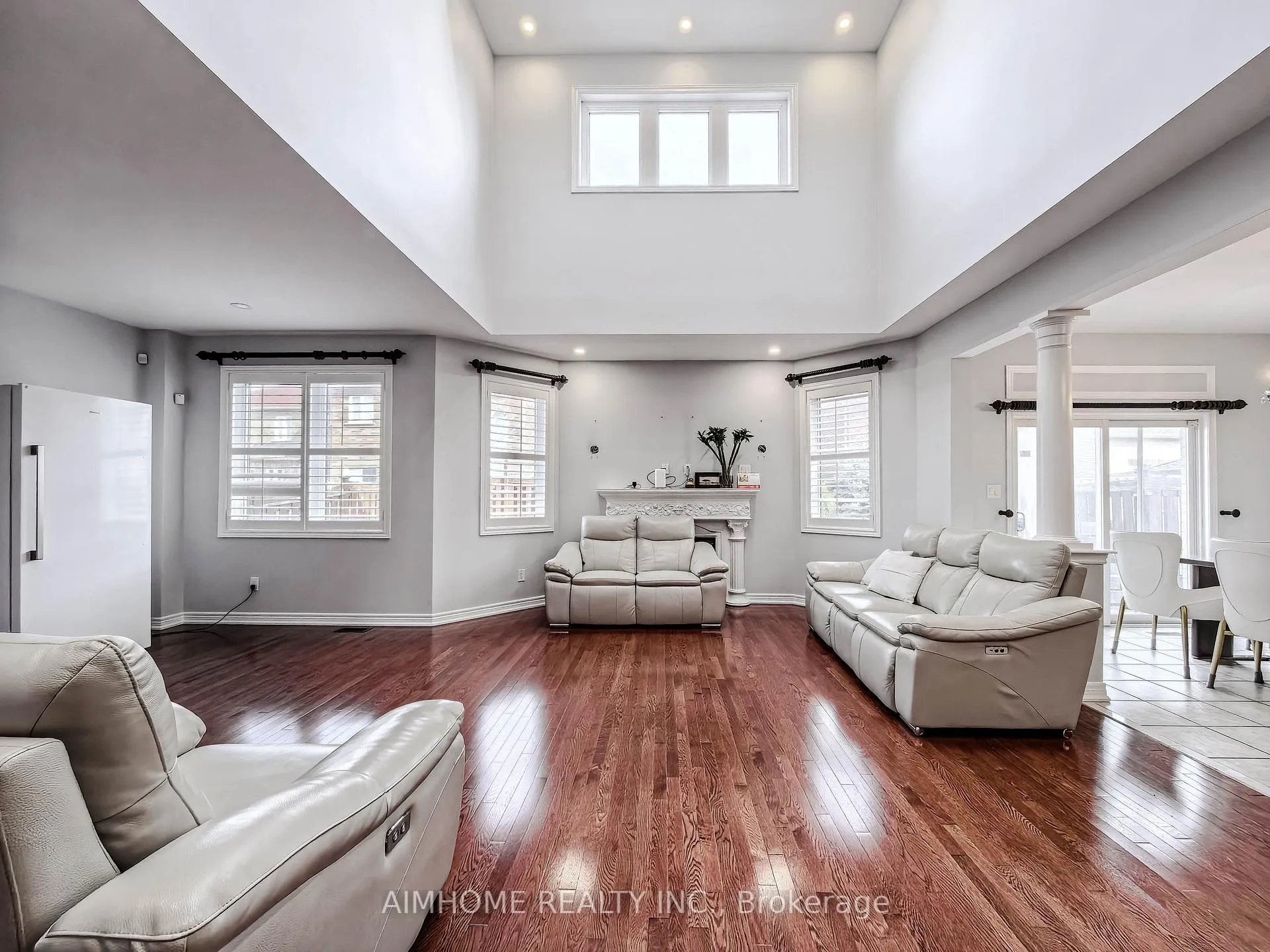 Photo 14 of 16 Chasser Drive, Markham, Greensborough — HOMEH