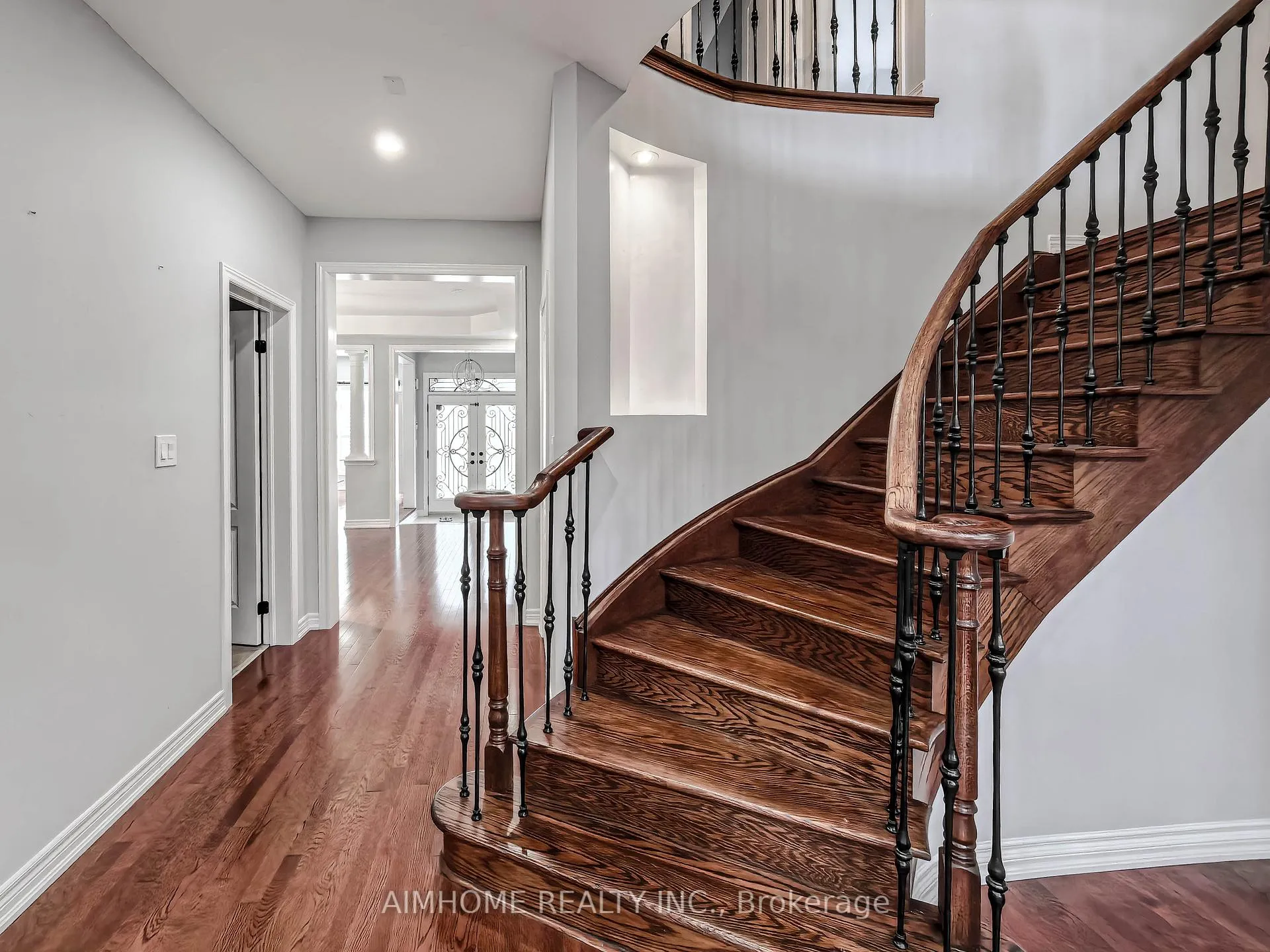 Photo 15 of 16 Chasser Drive, Markham, Greensborough — HOMEH