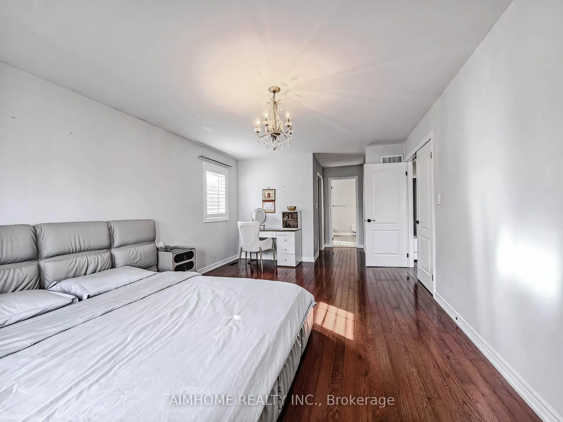 Photo 19 of 16 Chasser Drive, Markham, Greensborough — HOMEH