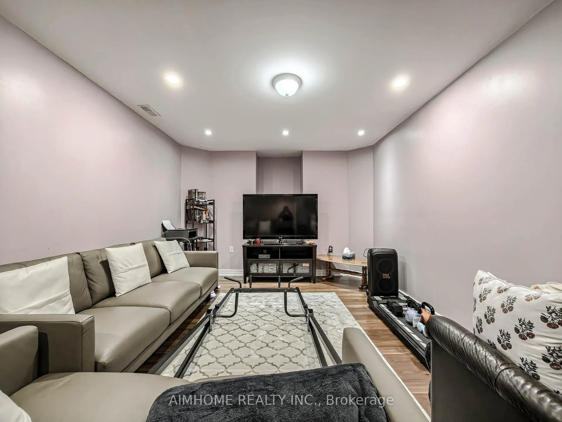 Photo 31 of 16 Chasser Drive, Markham, Greensborough — HOMEH