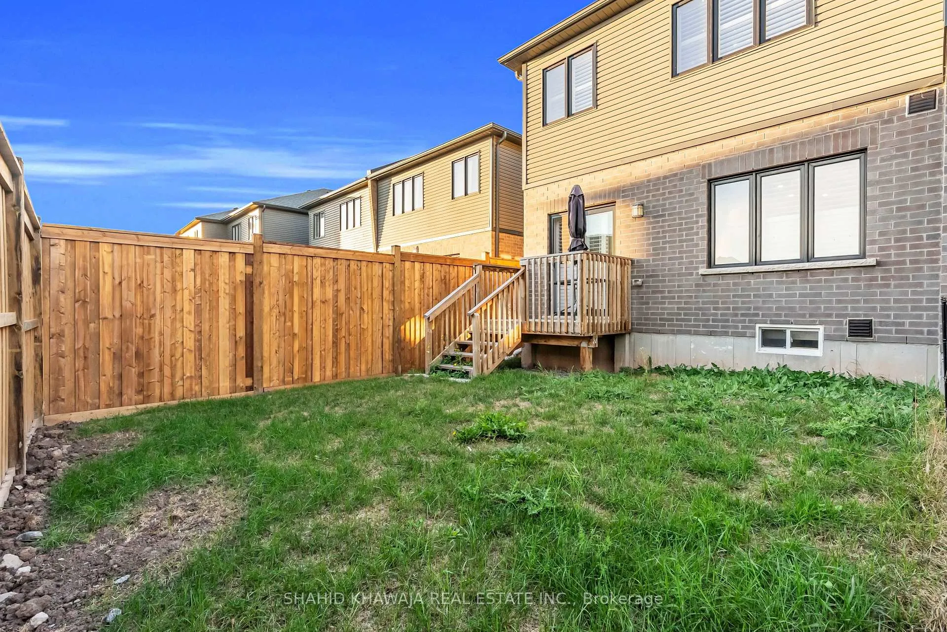 Photo 26 of 15 Bentgrass Drive, Welland, Hwy 406/Welland — HOMEH