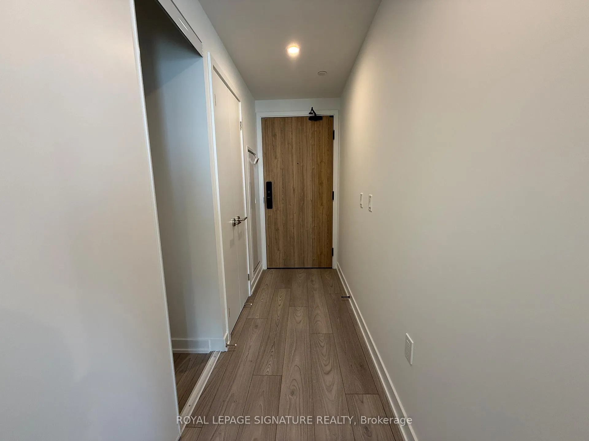 Photo 1 of Unit 1713, 1 Fairview Road E, Mississauga, Mississauga Valleys — HOMEH