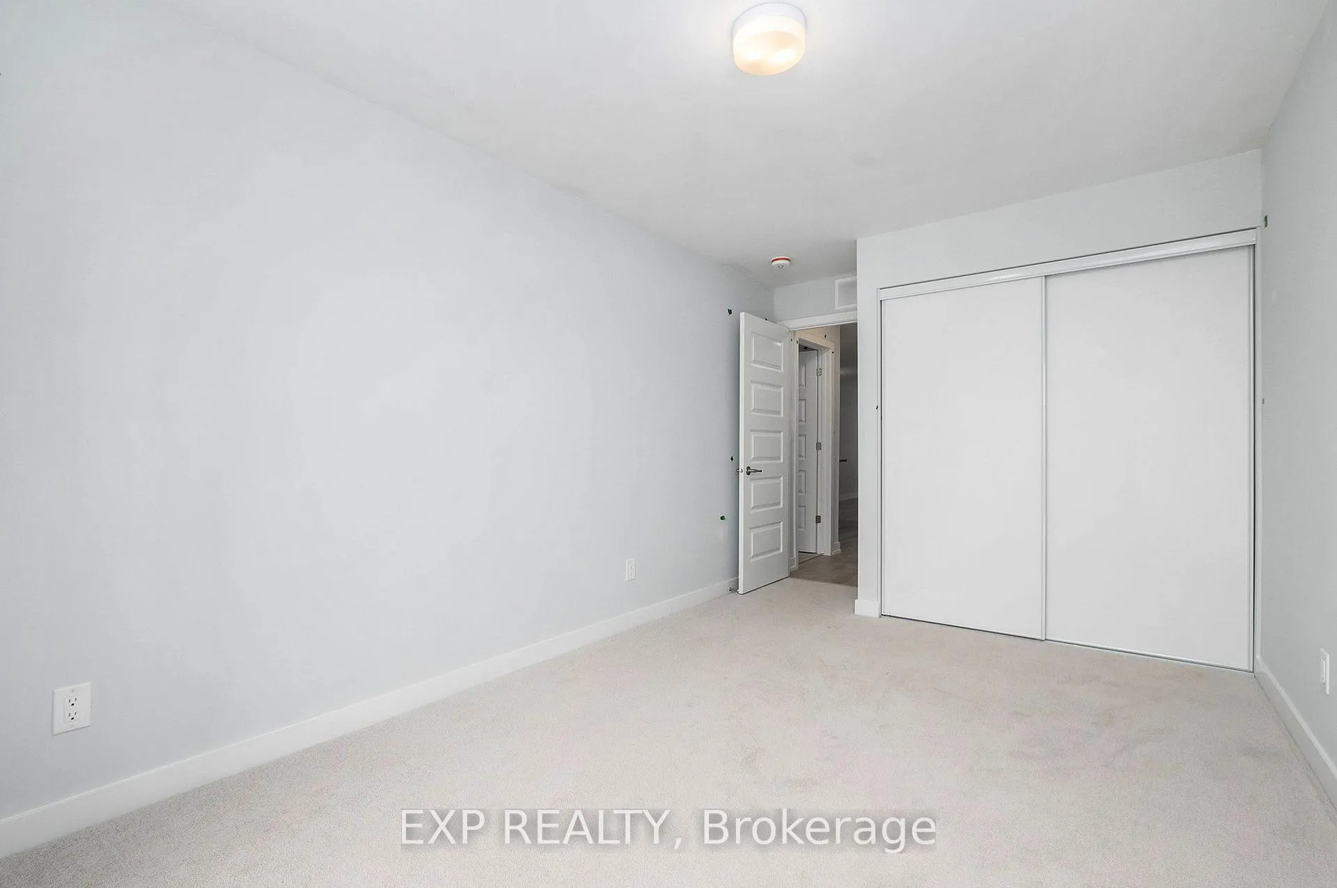 Photo 12 of 206 Tobiano Private, Ottawa, Stittsville (South) — HOMEH