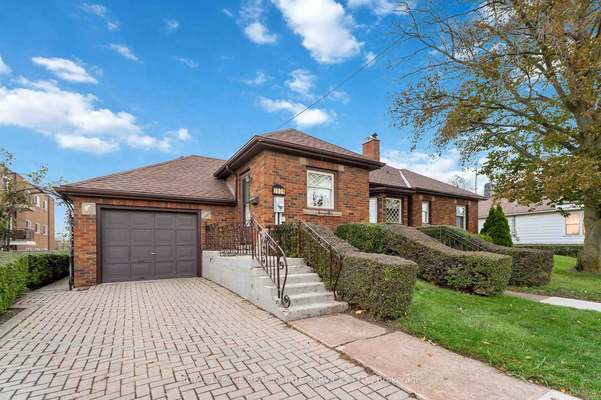 Photo 4 of 3835 Main Street, Niagara Falls, Chippawa — HOMEH