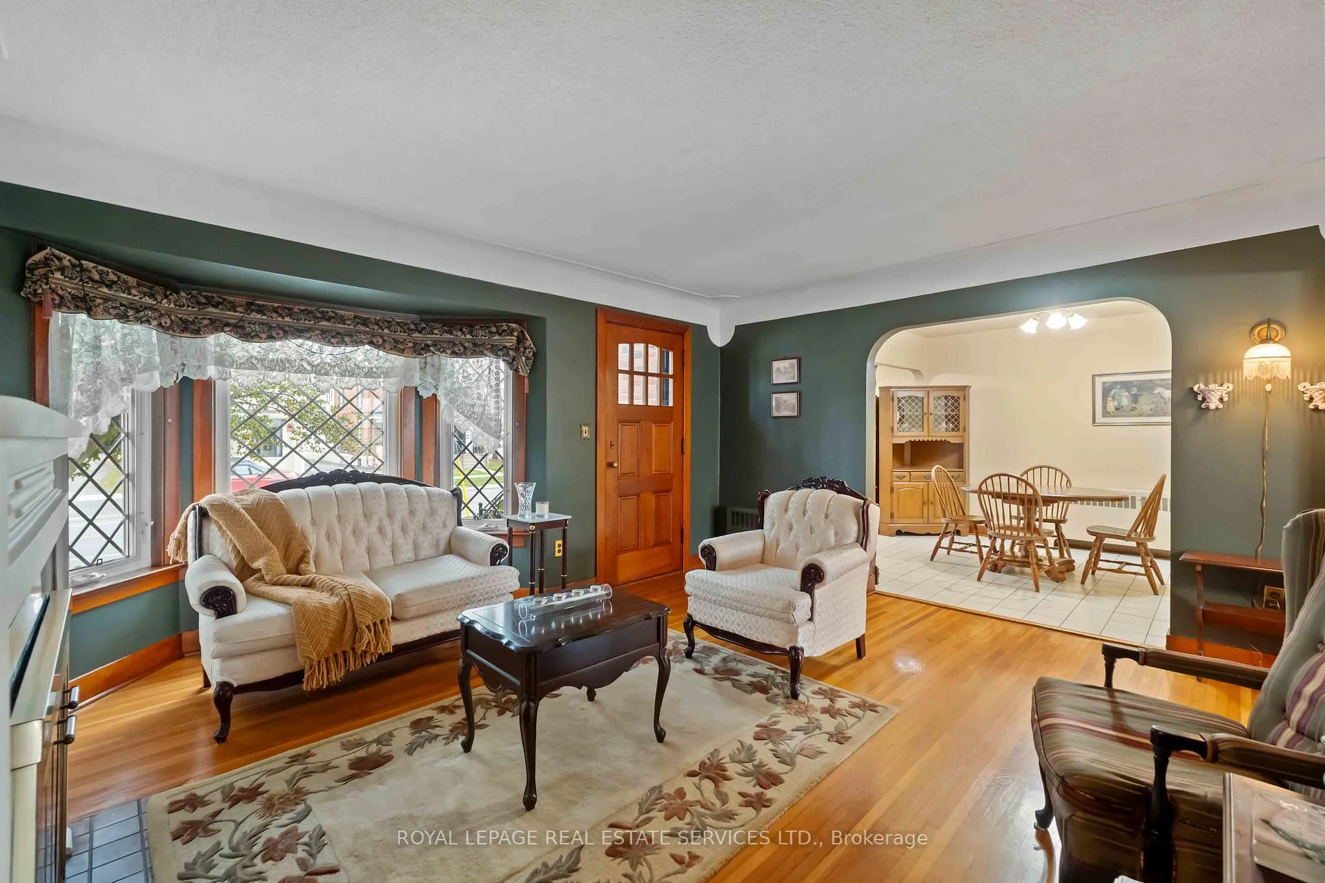 Photo 8 of 3835 Main Street, Niagara Falls, Chippawa — HOMEH