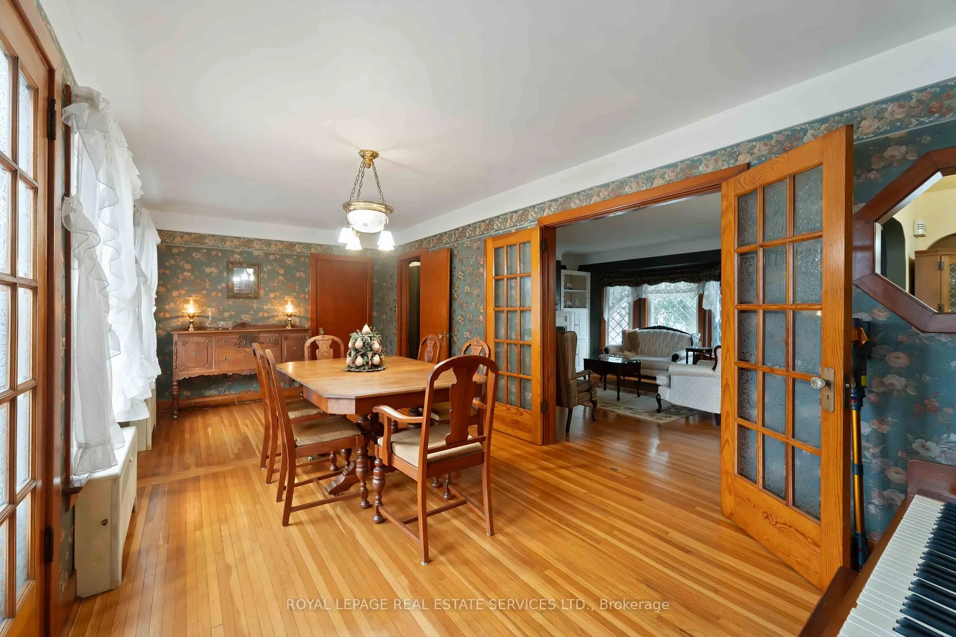 Photo 12 of 3835 Main Street, Niagara Falls, Chippawa — HOMEH