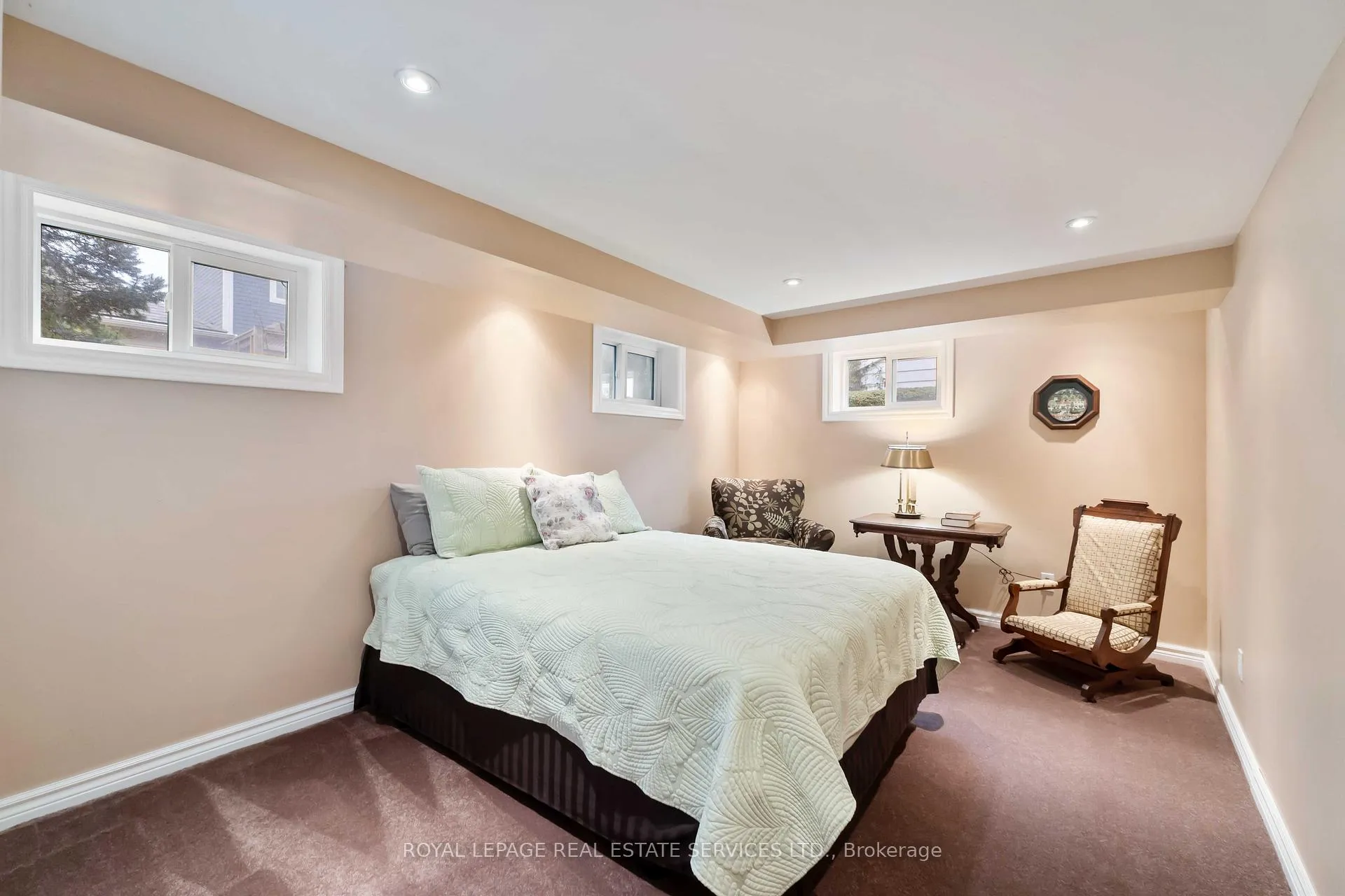Photo 32 of 3835 Main Street, Niagara Falls, Chippawa — HOMEH