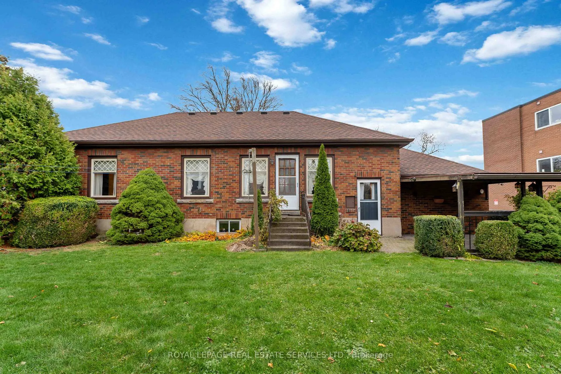 Photo 37 of 3835 Main Street, Niagara Falls, Chippawa — HOMEH
