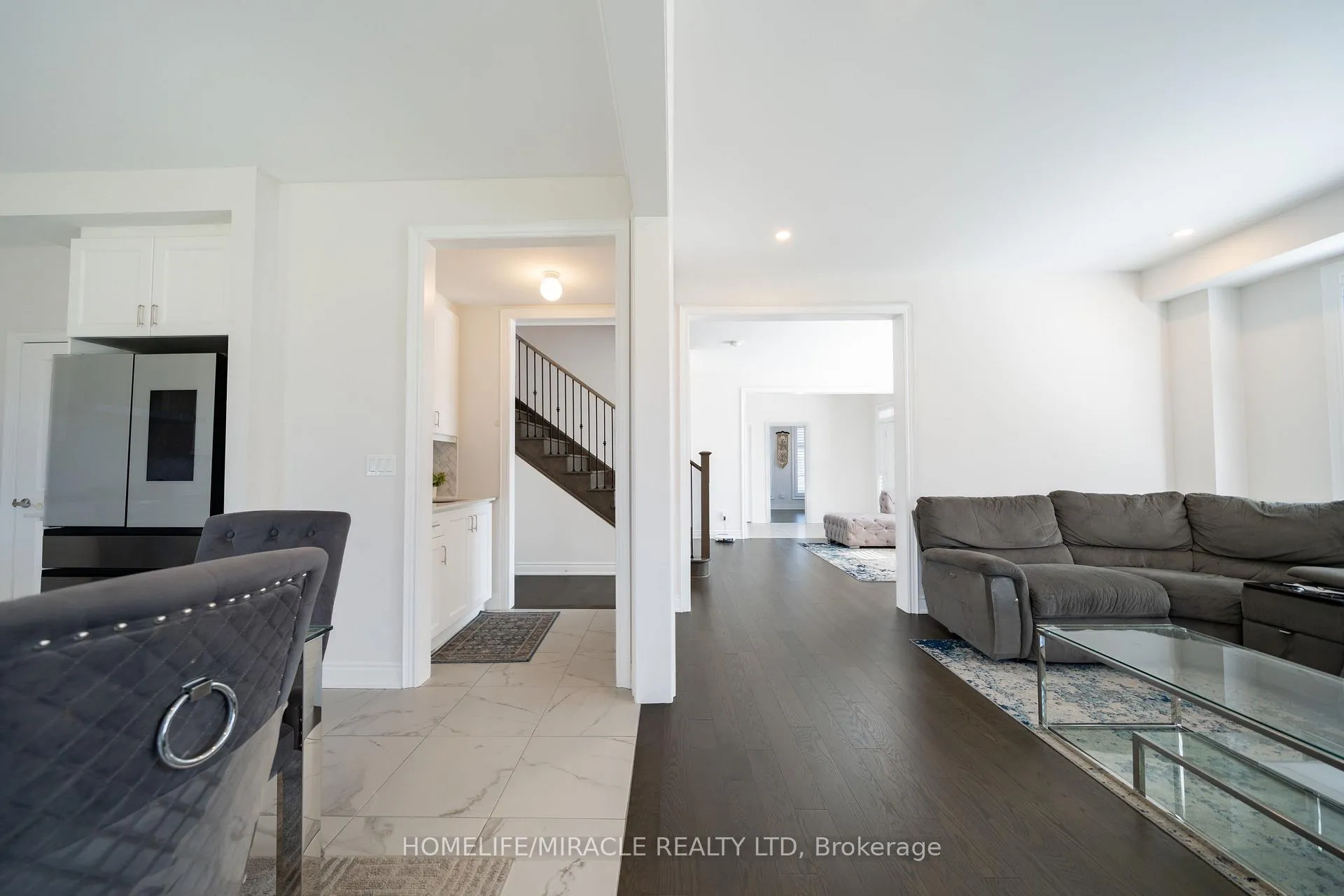 Photo 9 of 1 Ainslie Hill Crescent, Georgina, Sutton & Jackson's Point — HOMEH