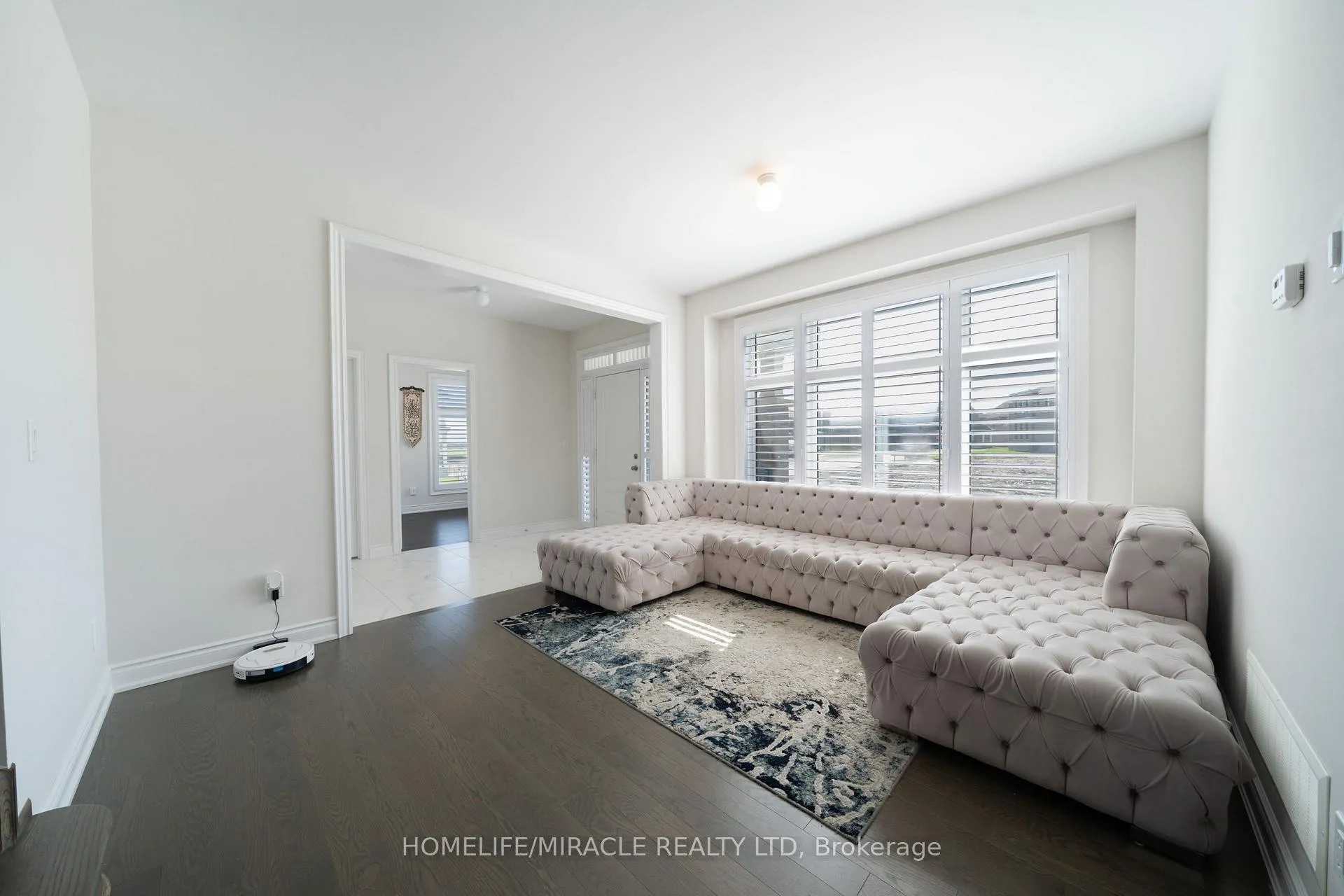 Photo 11 of 1 Ainslie Hill Crescent, Georgina, Sutton & Jackson's Point — HOMEH