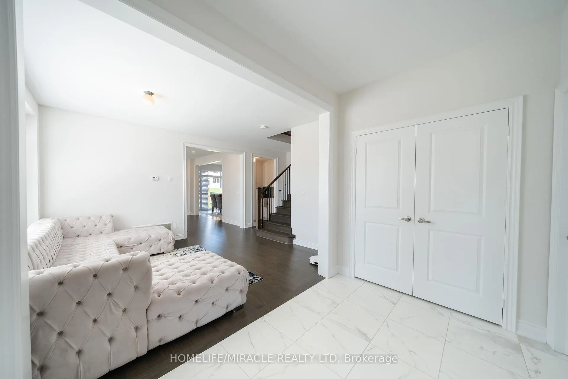 Photo 13 of 1 Ainslie Hill Crescent, Georgina, Sutton & Jackson's Point — HOMEH