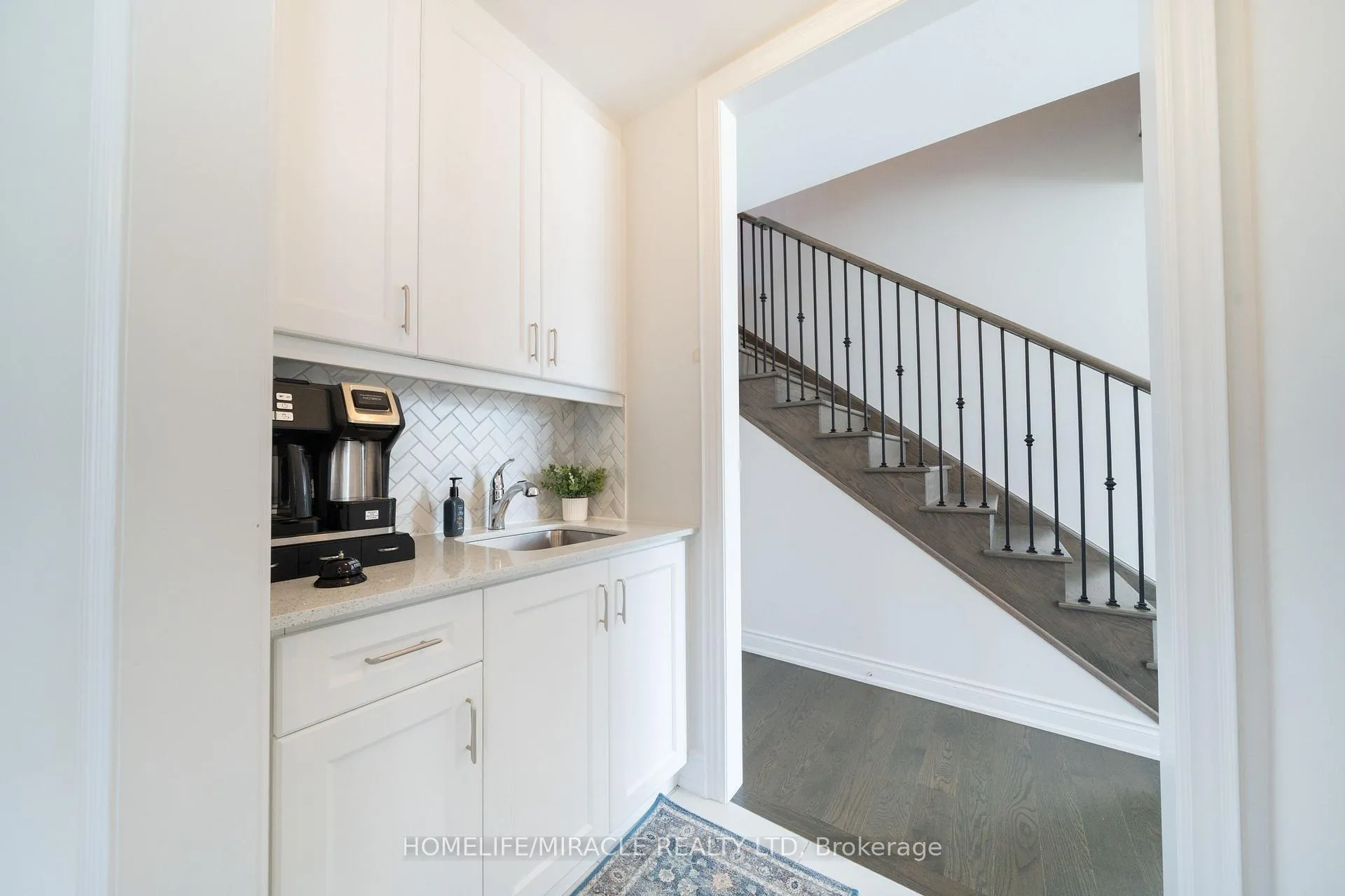 Photo 18 of 1 Ainslie Hill Crescent, Georgina, Sutton & Jackson's Point — HOMEH