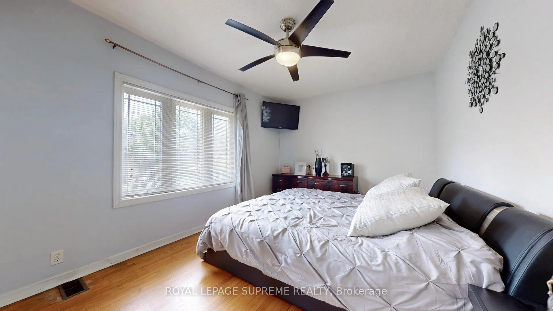 Photo 14 of 156 Osler Street, Toronto, Weston-Pellam Park — HOMEH