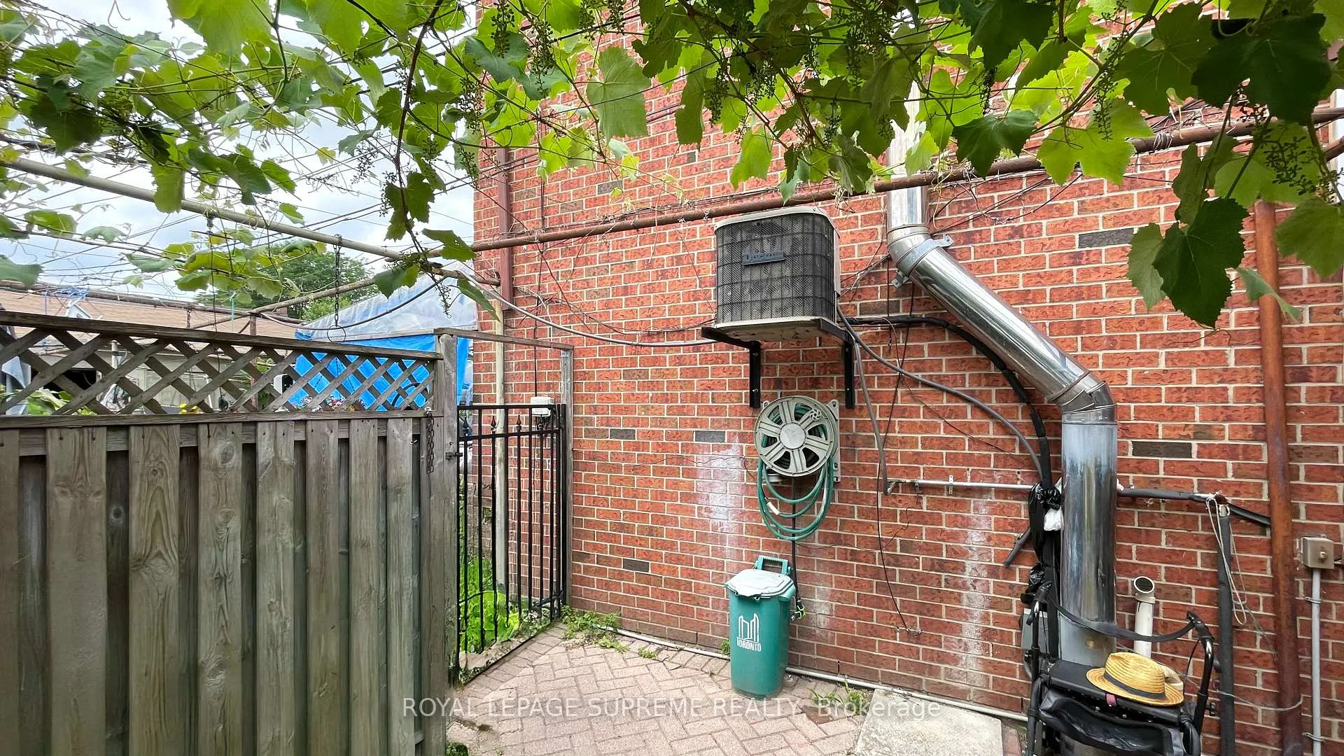 Photo 23 of 156 Osler Street, Toronto, Weston-Pellam Park — HOMEH