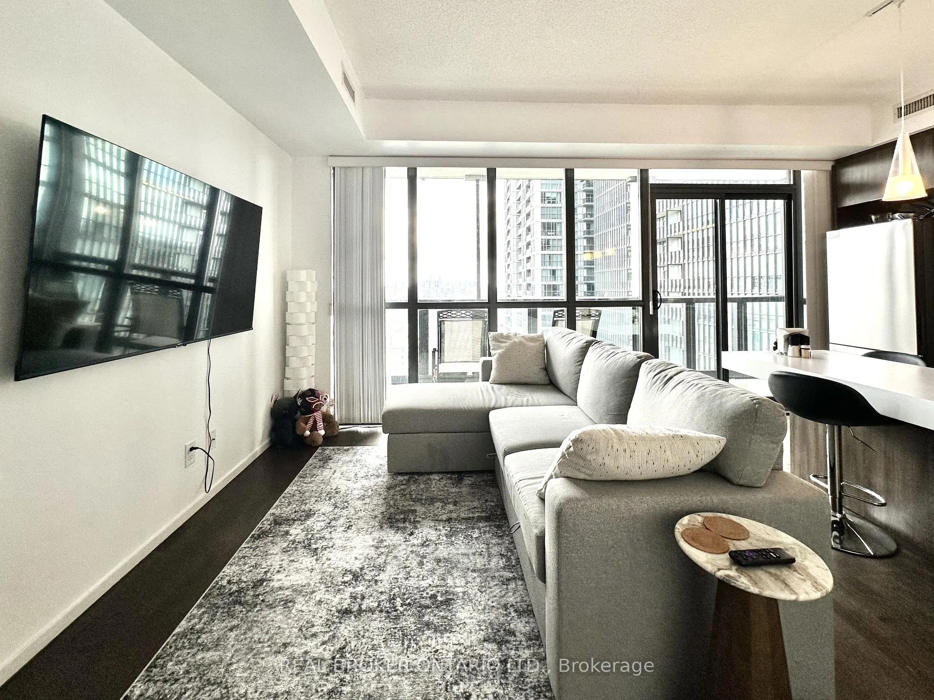 Photo 3 of Unit 2708, 101 Charles Street E, Toronto, Church-Yonge Corridor — HOMEH