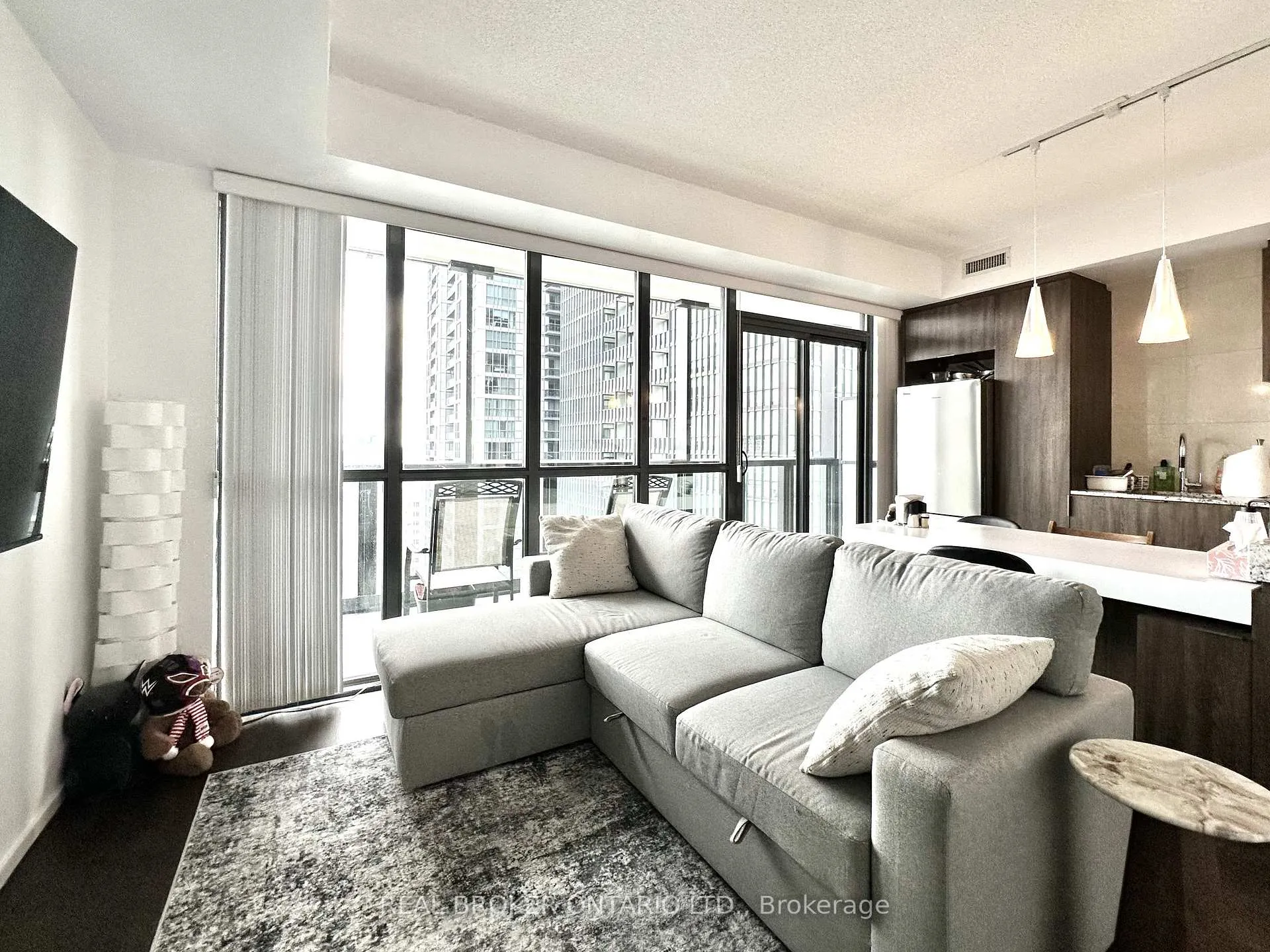 Photo 4 of Unit 2708, 101 Charles Street E, Toronto, Church-Yonge Corridor — HOMEH