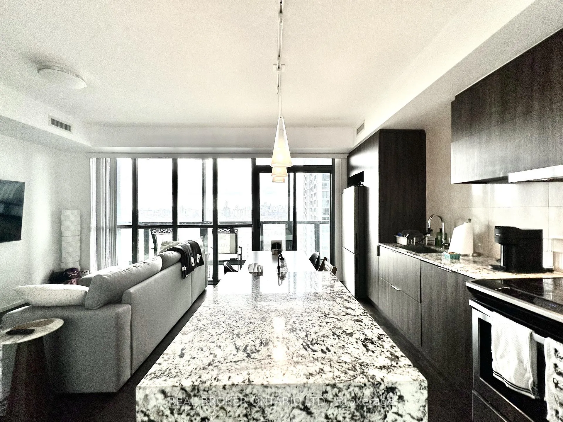 Photo 10 of Unit 2708, 101 Charles Street E, Toronto, Church-Yonge Corridor — HOMEH