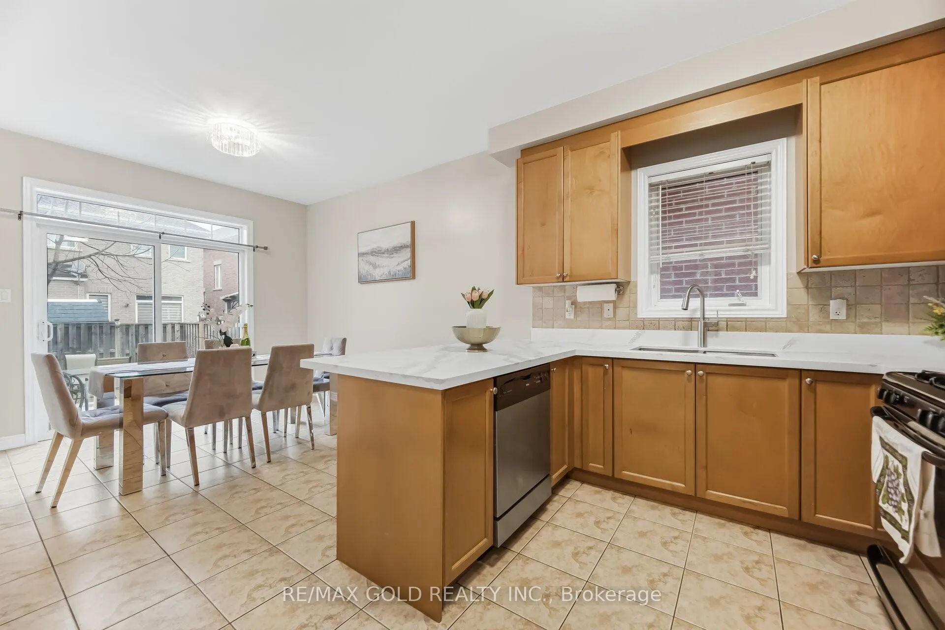 Photo 13 of 152 Father Tobin Road, Brampton, Sandringham-Wellington — HOMEH
