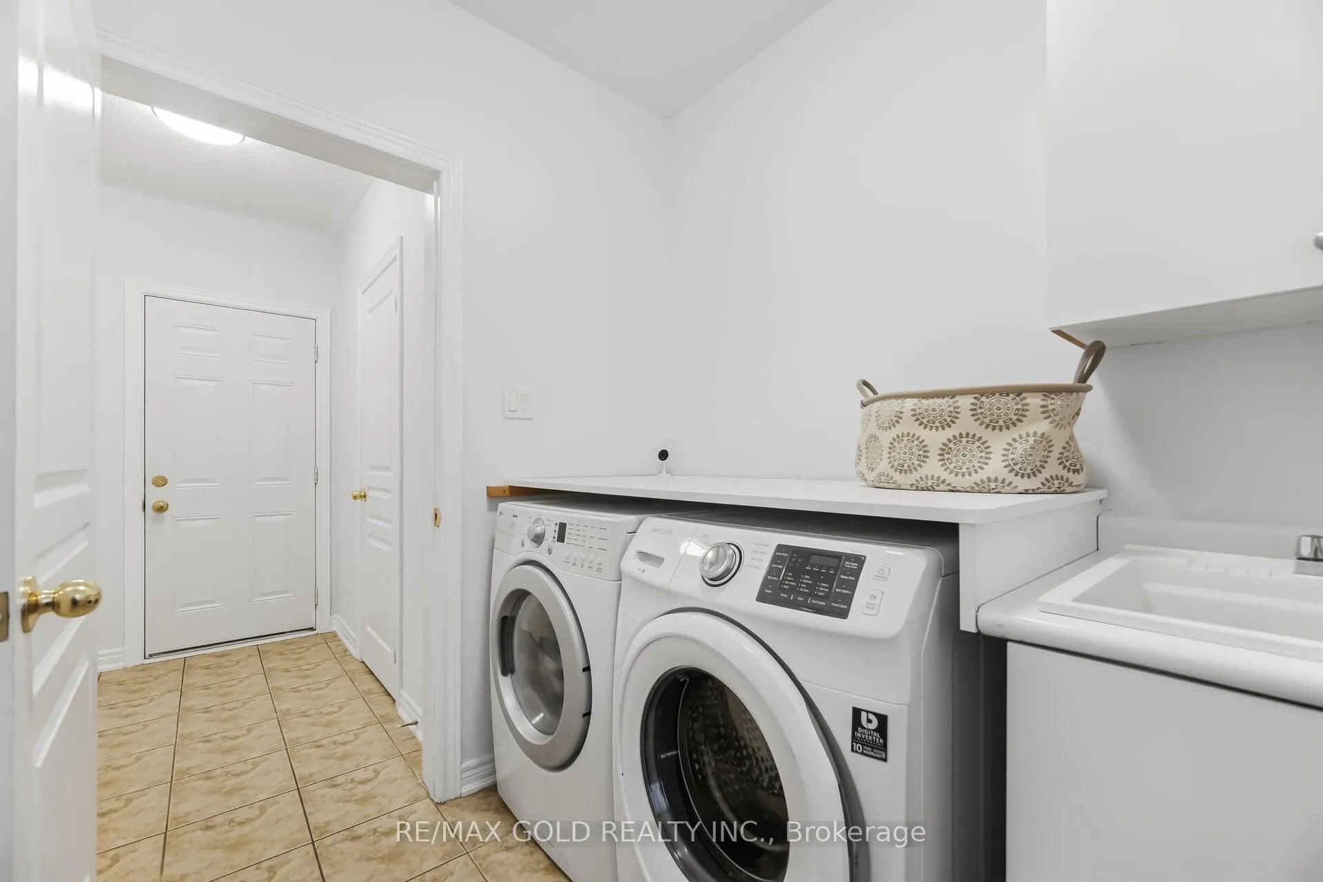Photo 15 of 152 Father Tobin Road, Brampton, Sandringham-Wellington — HOMEH