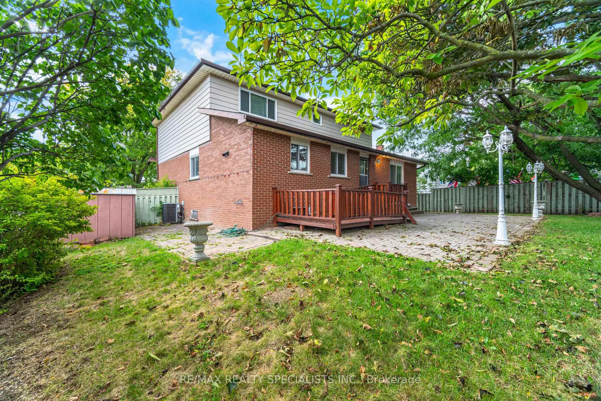 Photo 29 of 30 Linkdale Road, Brampton, Brampton North — HOMEH