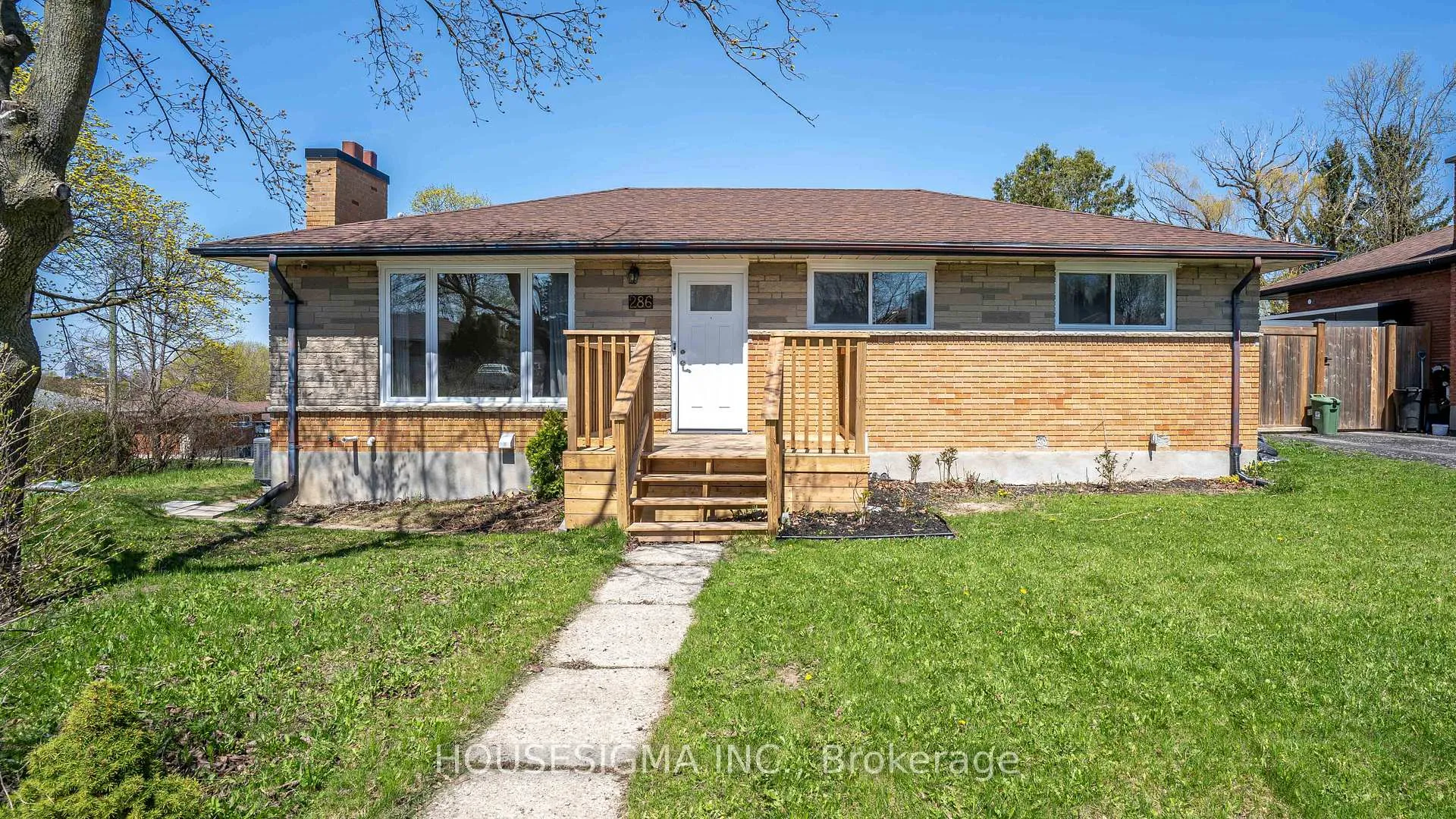 Photo 1 of 286 Burlington Crescent, London, South J — HOMEH