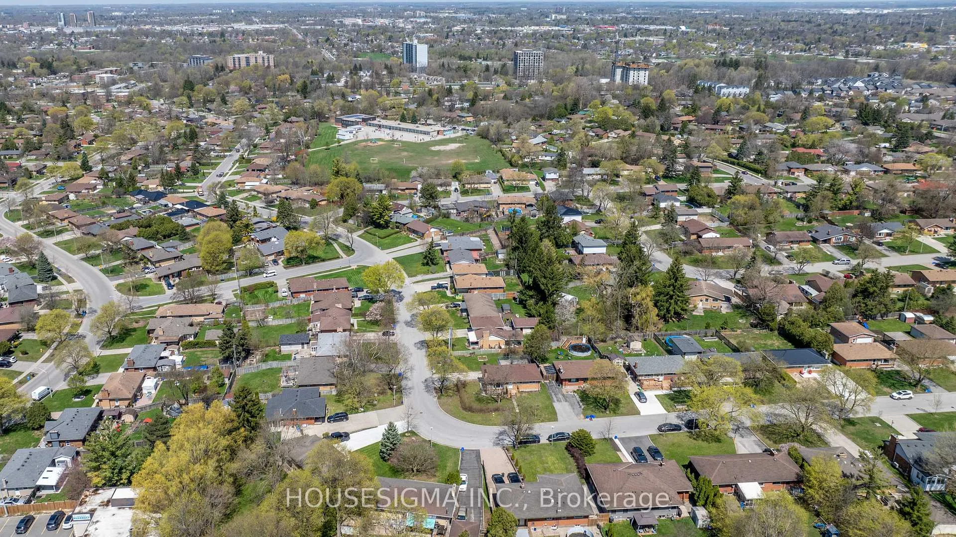 Photo 42 of 286 Burlington Crescent, London, South J — HOMEH