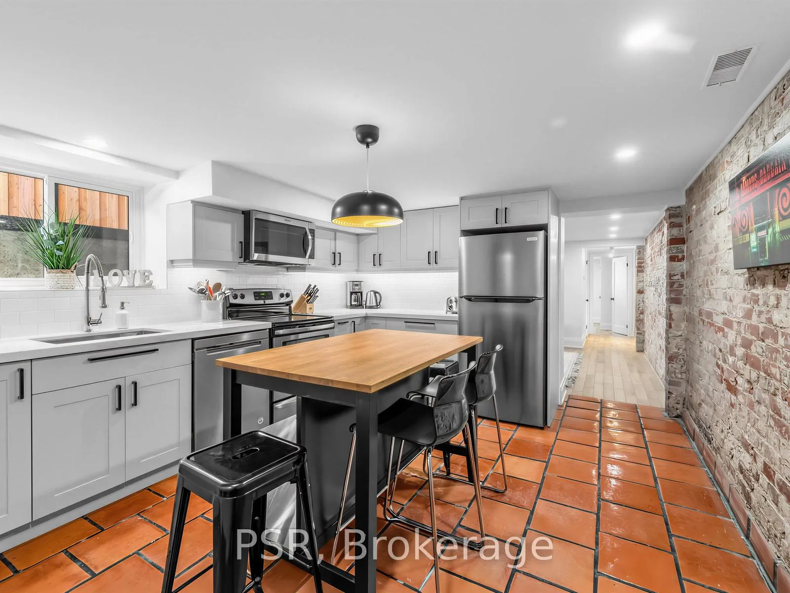 Photo 3 of Unit B, 69 Crawford Street, Toronto, Trinity-Bellwoods — HOMEH