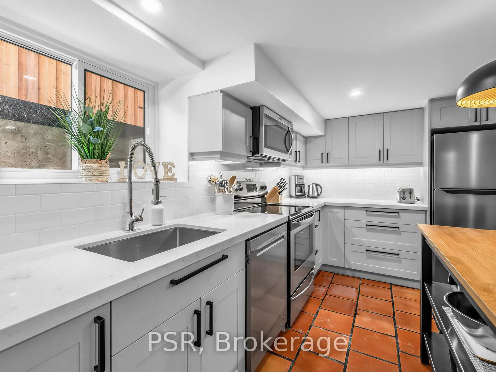 Photo 6 of Unit B, 69 Crawford Street, Toronto, Trinity-Bellwoods — HOMEH