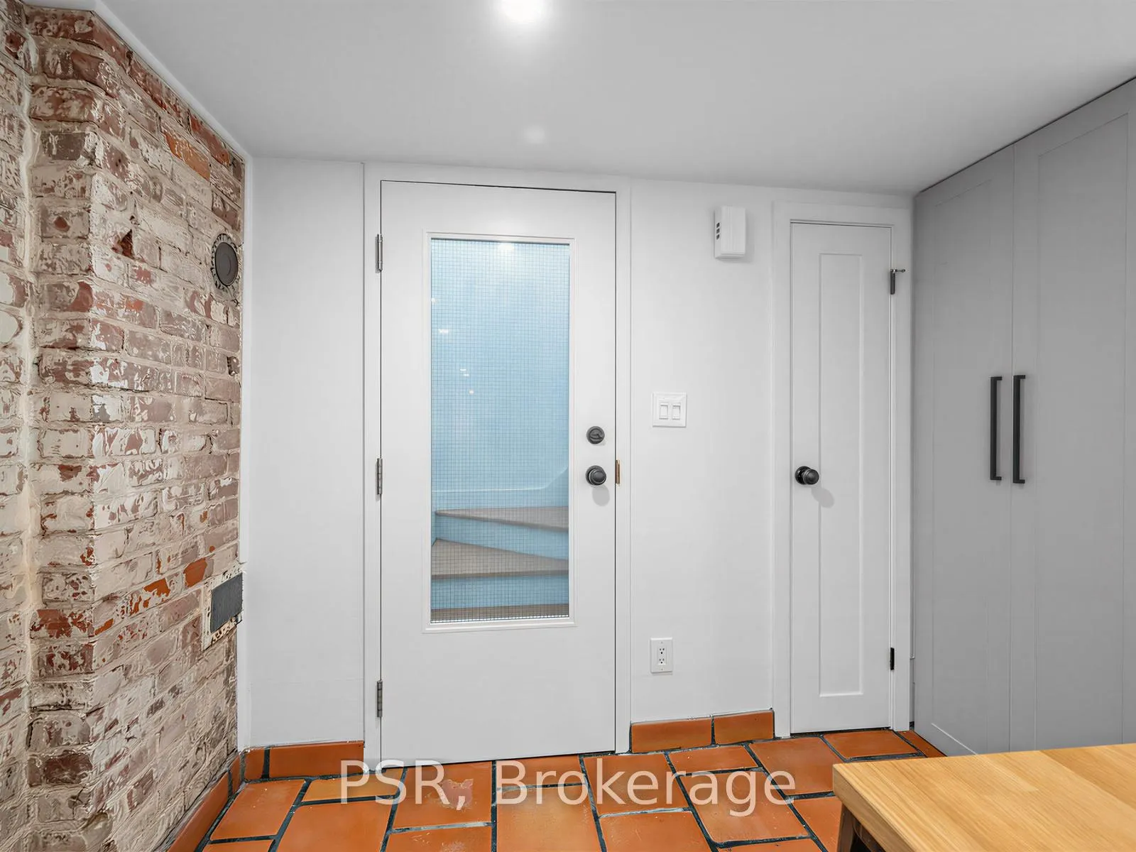 Photo 9 of Unit B, 69 Crawford Street, Toronto, Trinity-Bellwoods — HOMEH
