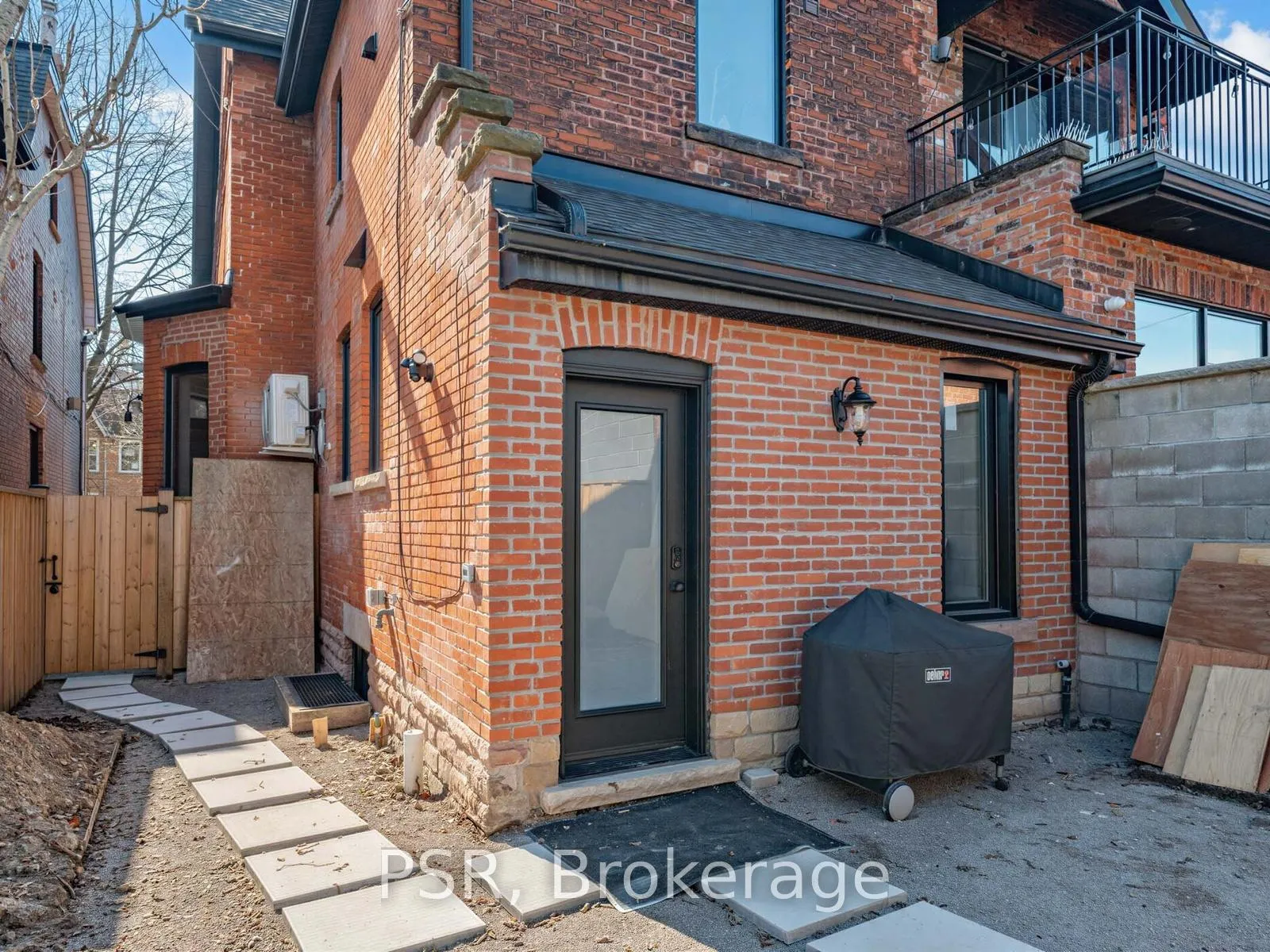 Photo 23 of Unit B, 69 Crawford Street, Toronto, Trinity-Bellwoods — HOMEH