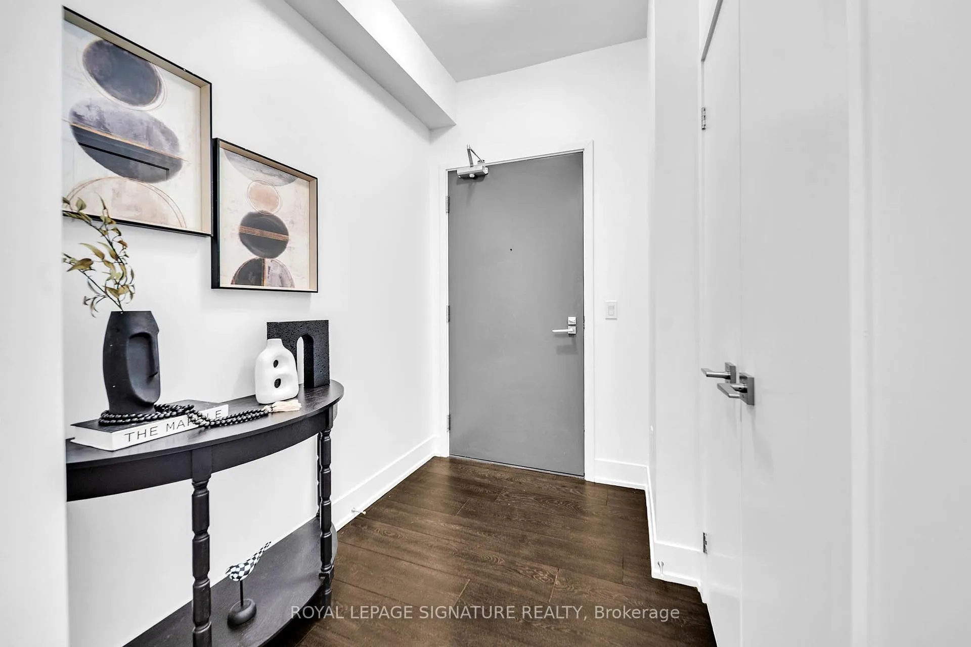 Photo 2 of Unit 1610, 2908 Highway 7, Vaughan, Concord — HOMEH