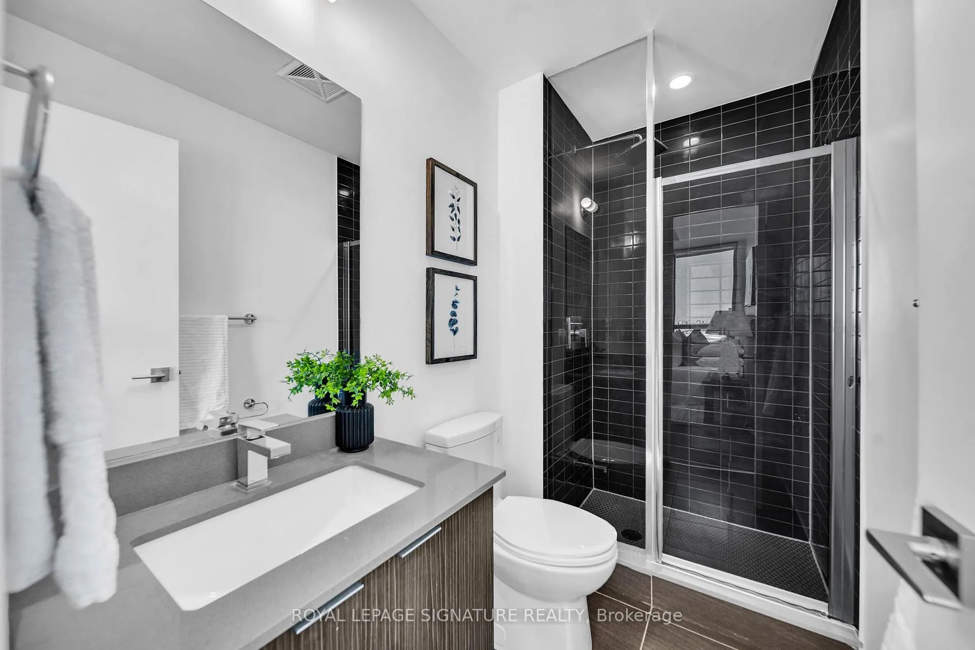 Photo 20 of Unit 1610, 2908 Highway 7, Vaughan, Concord — HOMEH