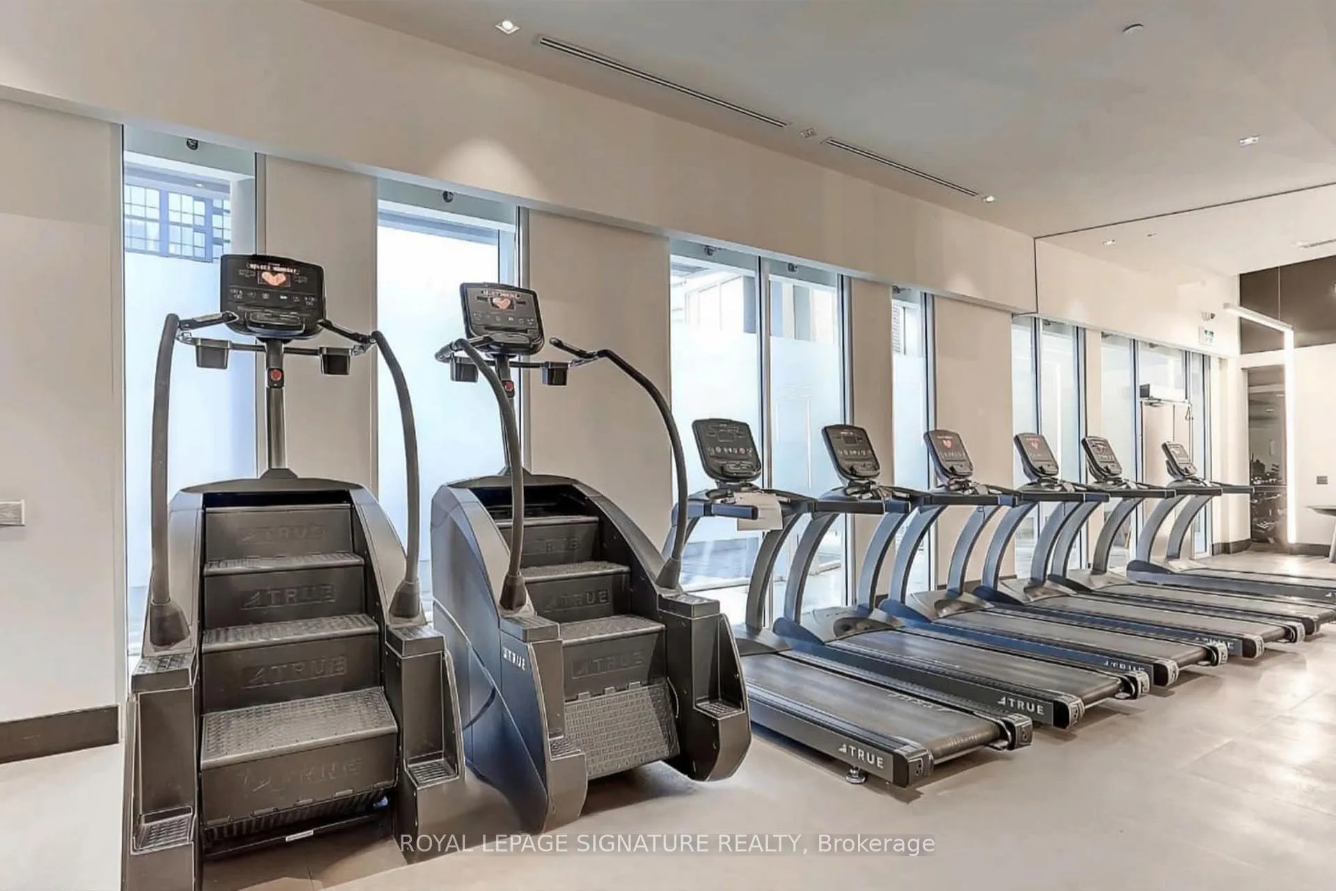 Photo 24 of Unit 1610, 2908 Highway 7, Vaughan, Concord — HOMEH