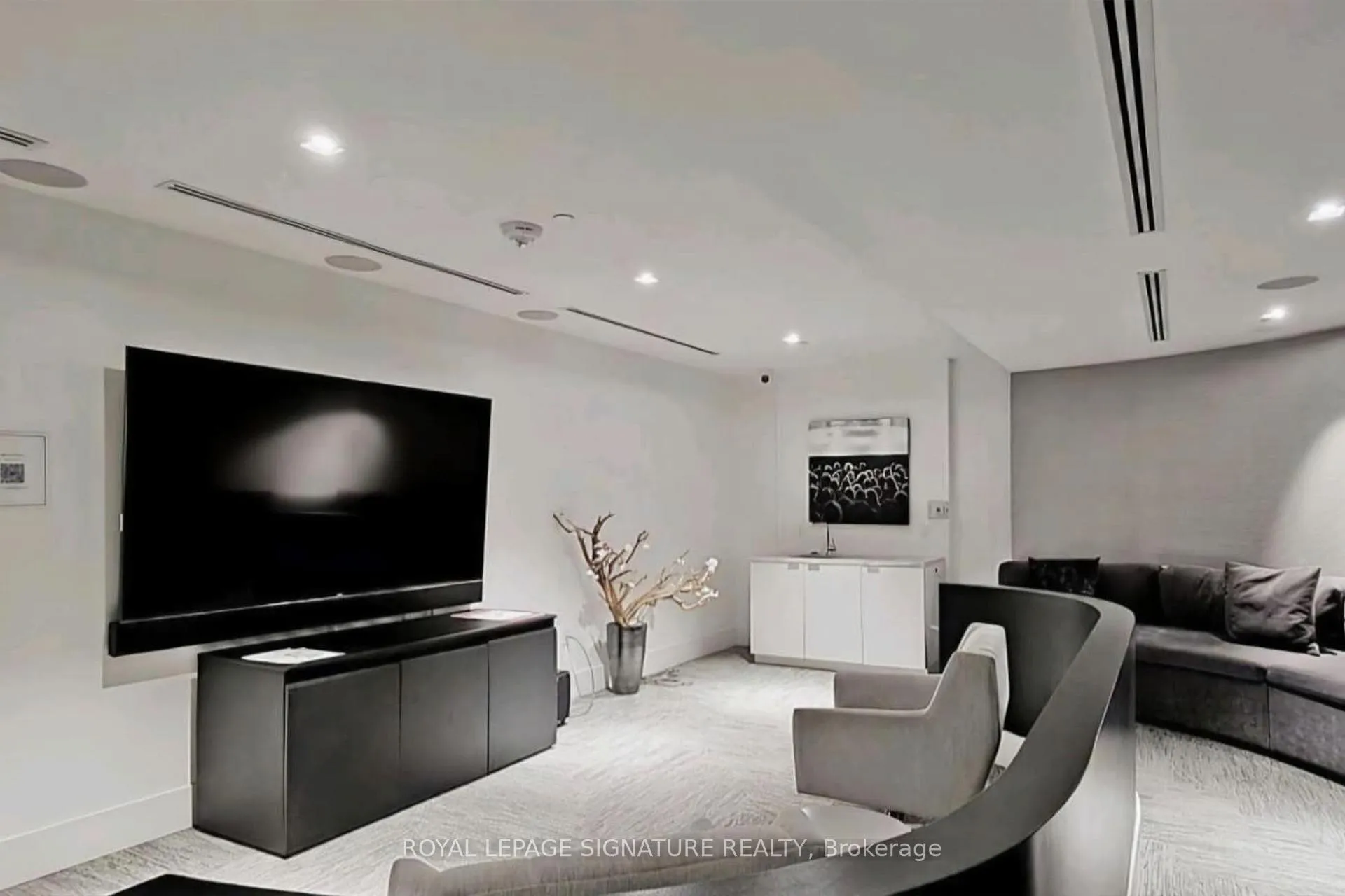 Photo 29 of Unit 1610, 2908 Highway 7, Vaughan, Concord — HOMEH