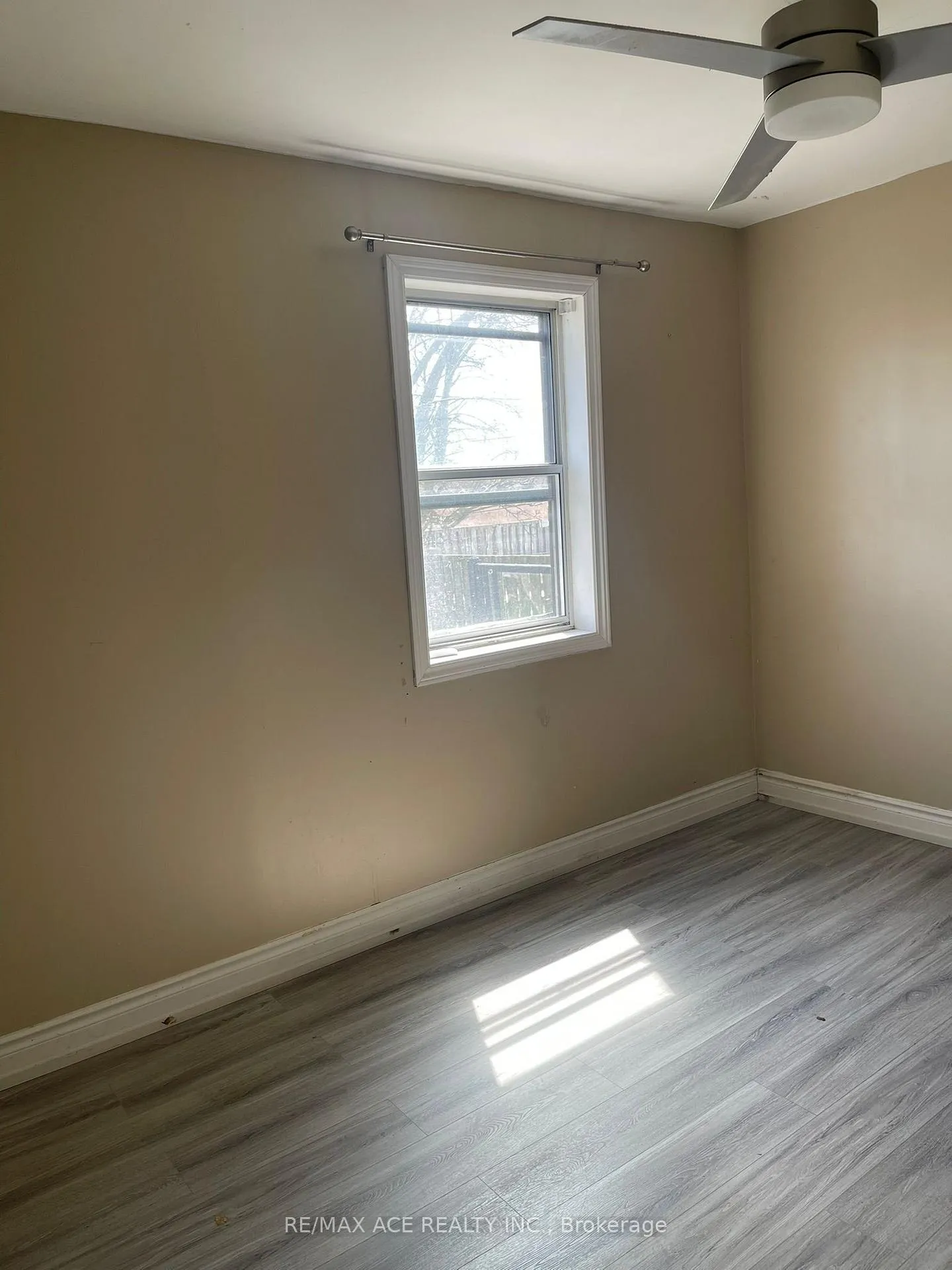 Photo 7 of Unit Main, 101 Flora Drive, Scarborough, Dorset Park — HOMEH