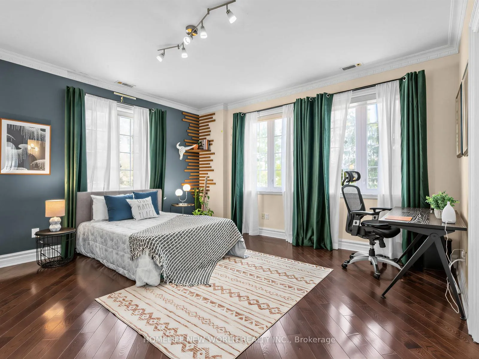 Photo 9 of 5 Oakcrest Avenue, Markham, Village Green-South Unionville — HOMEH