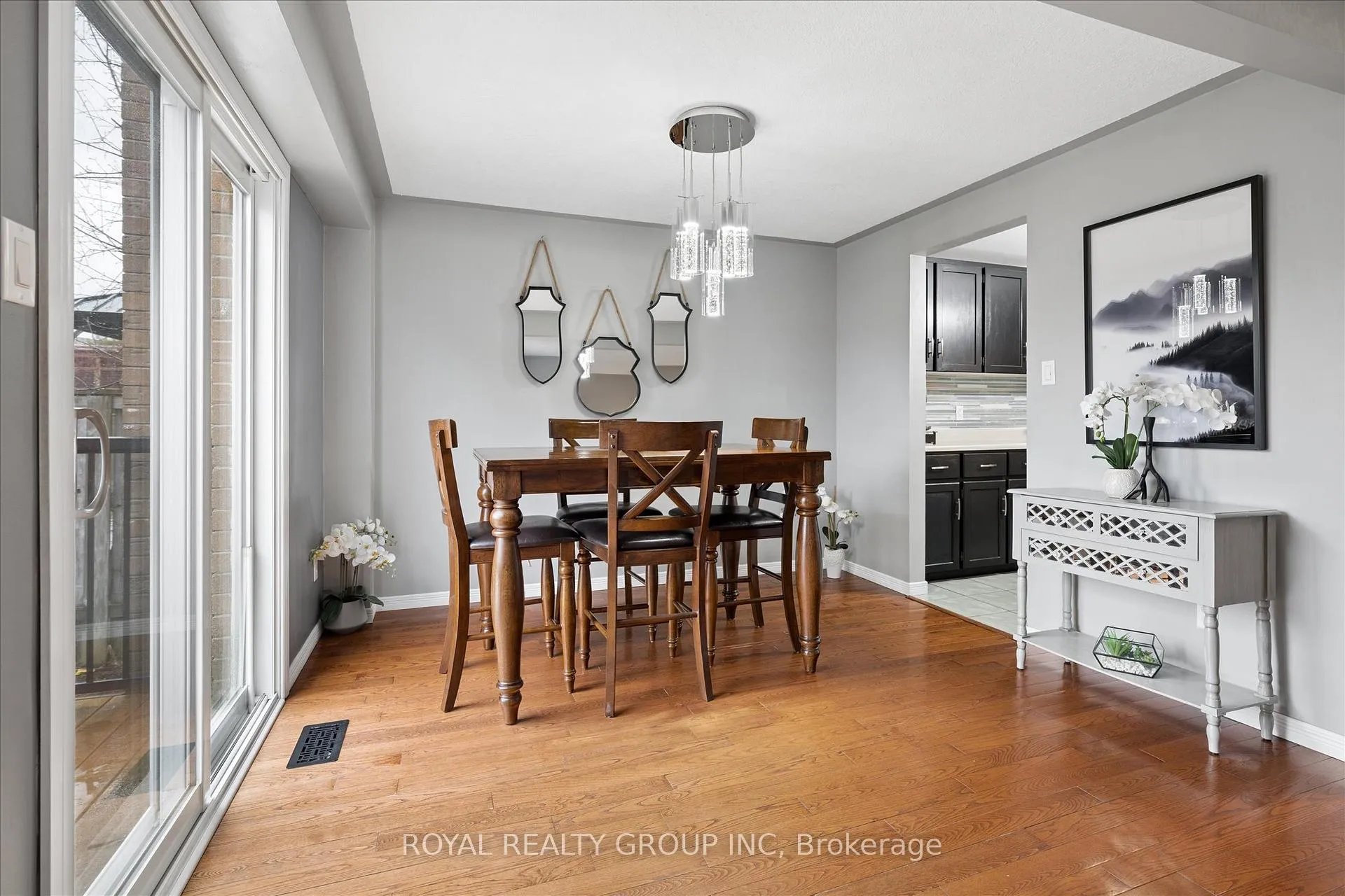 Photo 8 of 14 Wycliffe Place, Kitchener — HOMEH