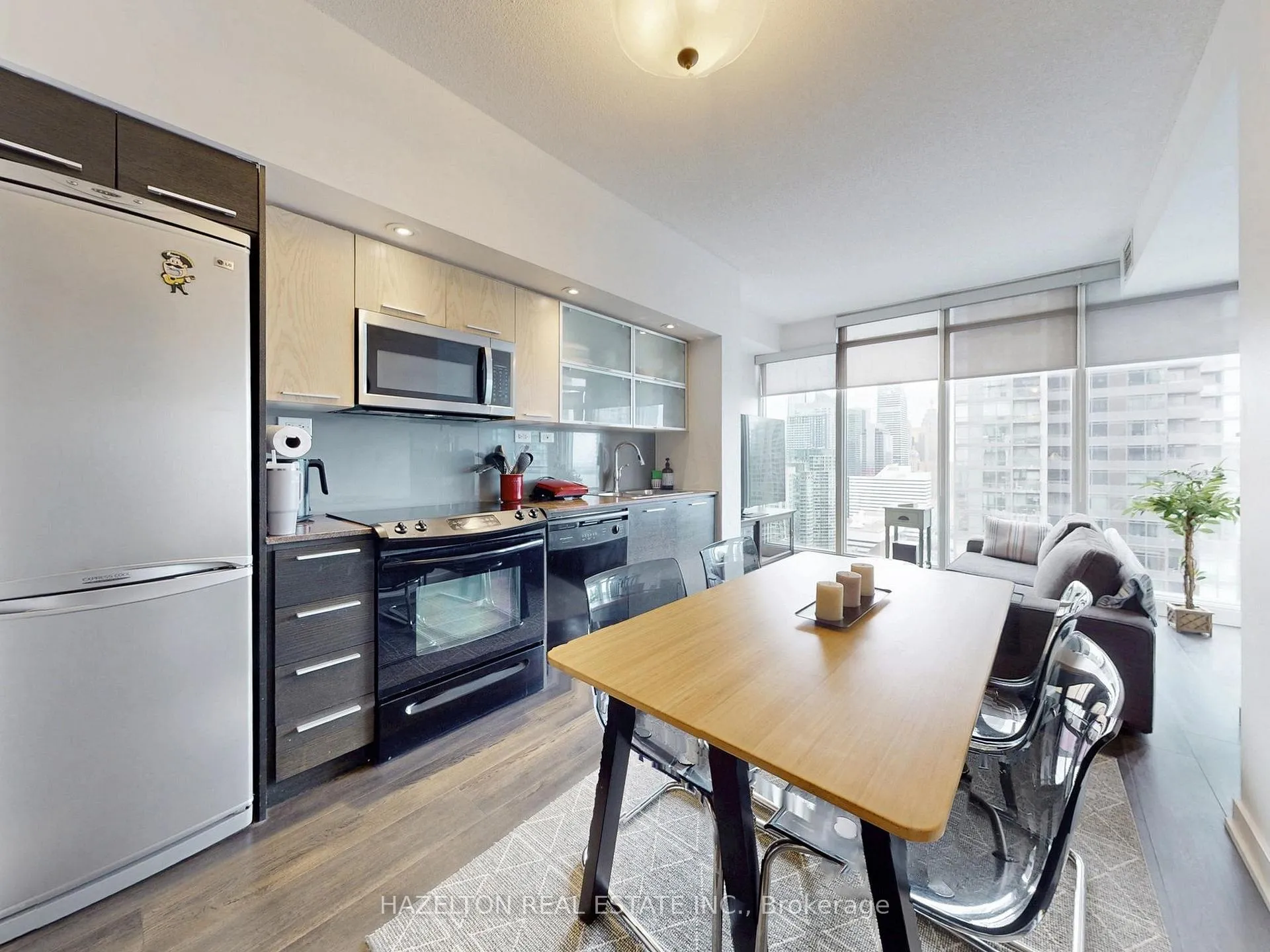 Photo 13 of Unit 3502, 25 Capreol Court, Toronto, Waterfront Communities — HOMEH