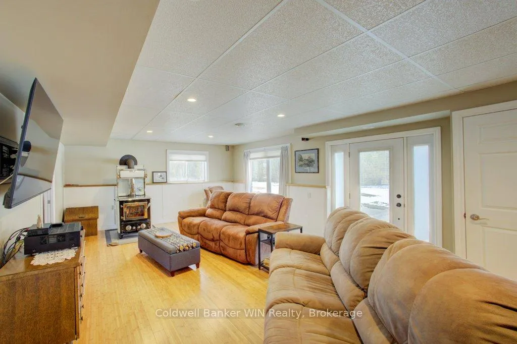 Photo 31 of 314539 6 Highway, West Grey — HOMEH