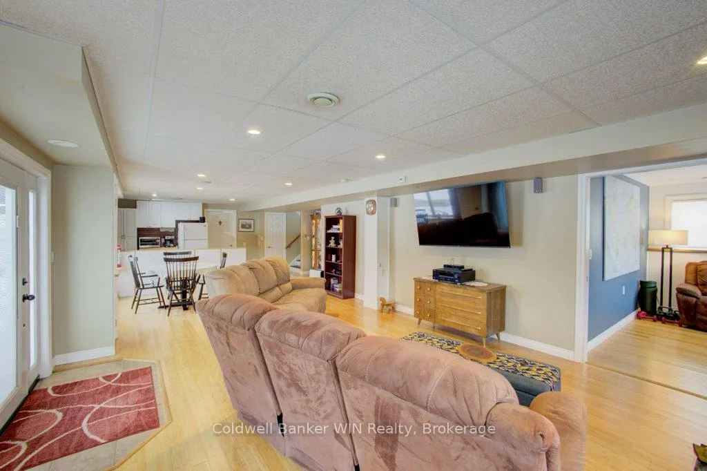 Photo 32 of 314539 6 Highway, West Grey — HOMEH