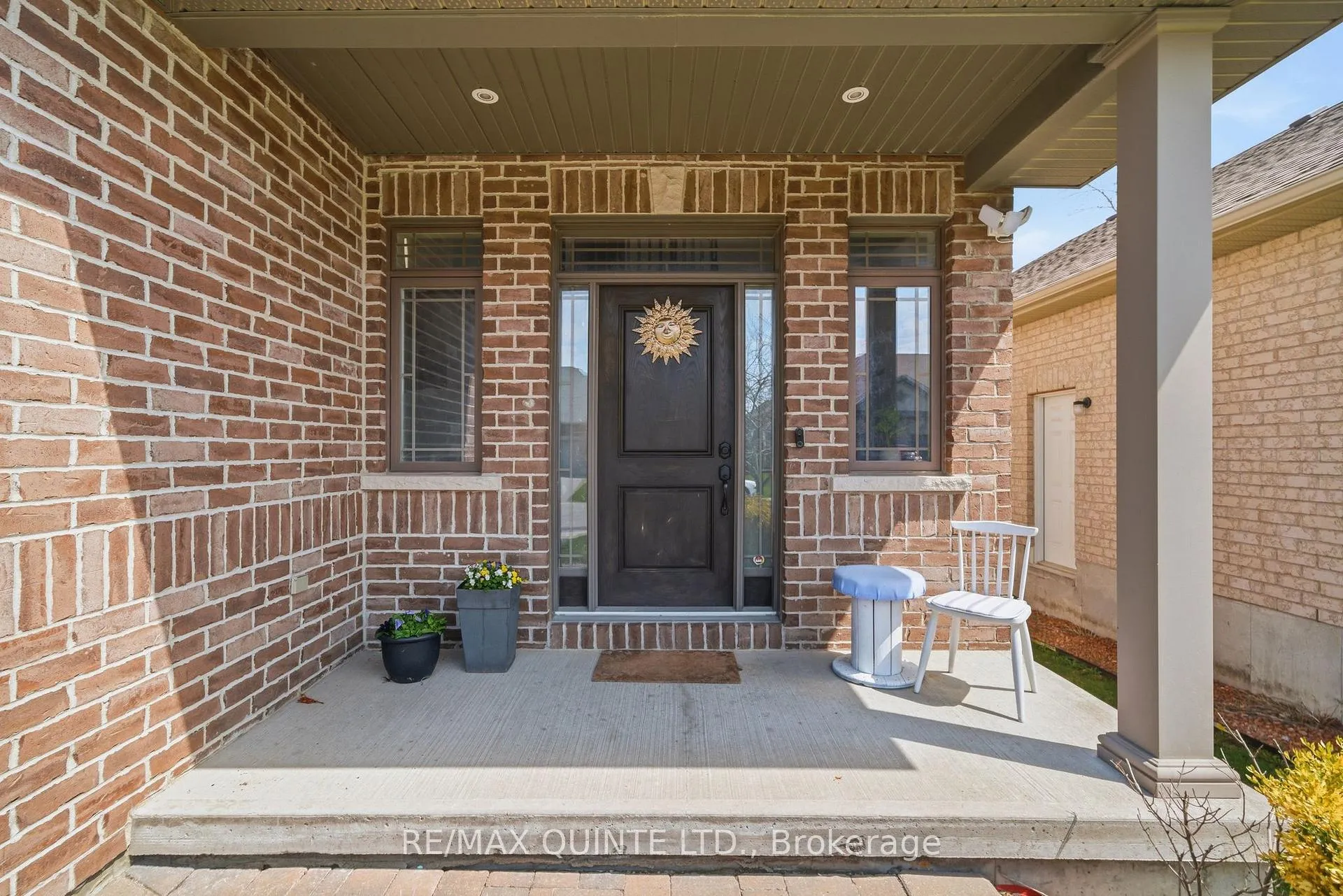 Photo 4 of 47 Hanover Court, Belleville, Thurlow Ward — HOMEH