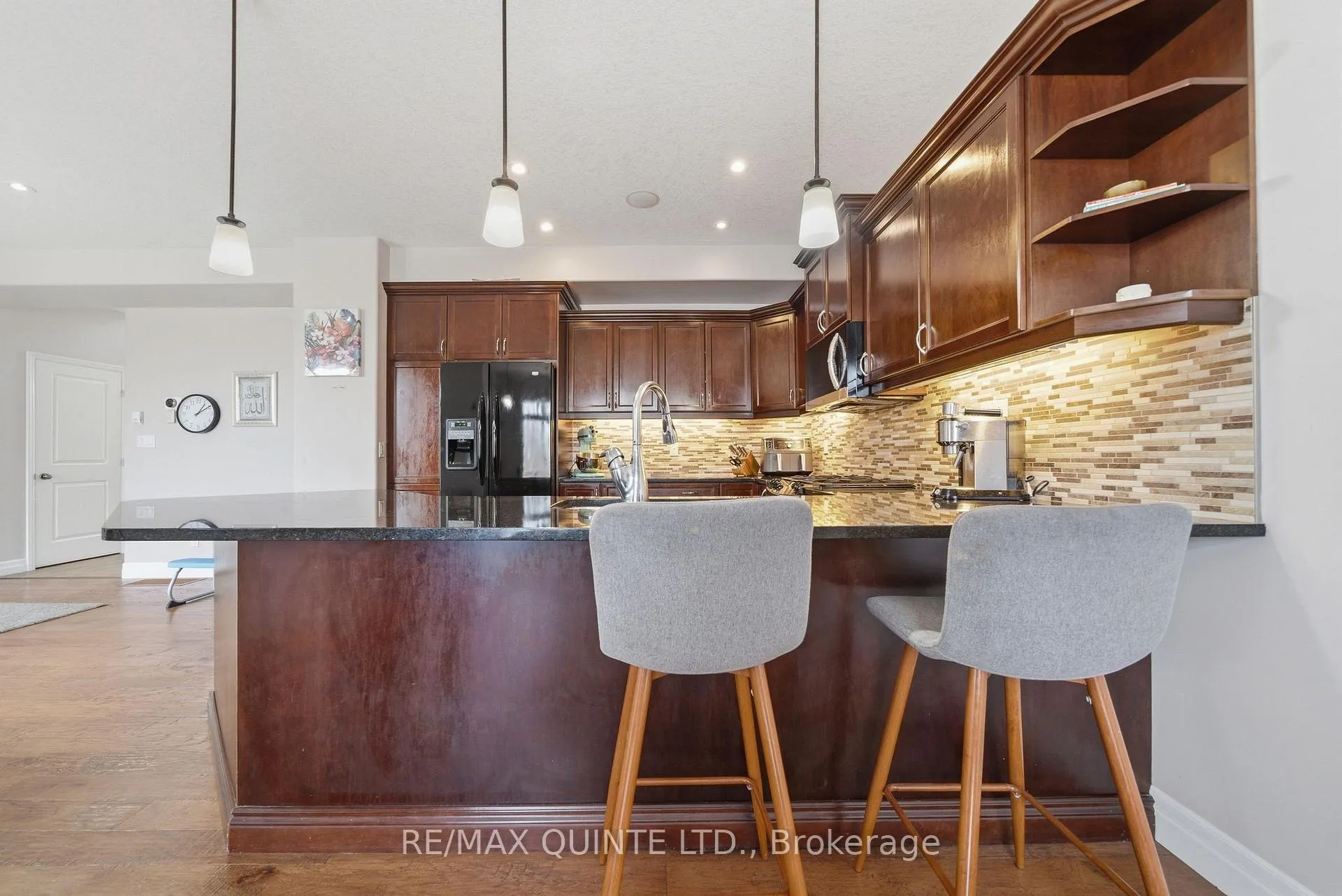 Photo 8 of 47 Hanover Court, Belleville, Thurlow Ward — HOMEH