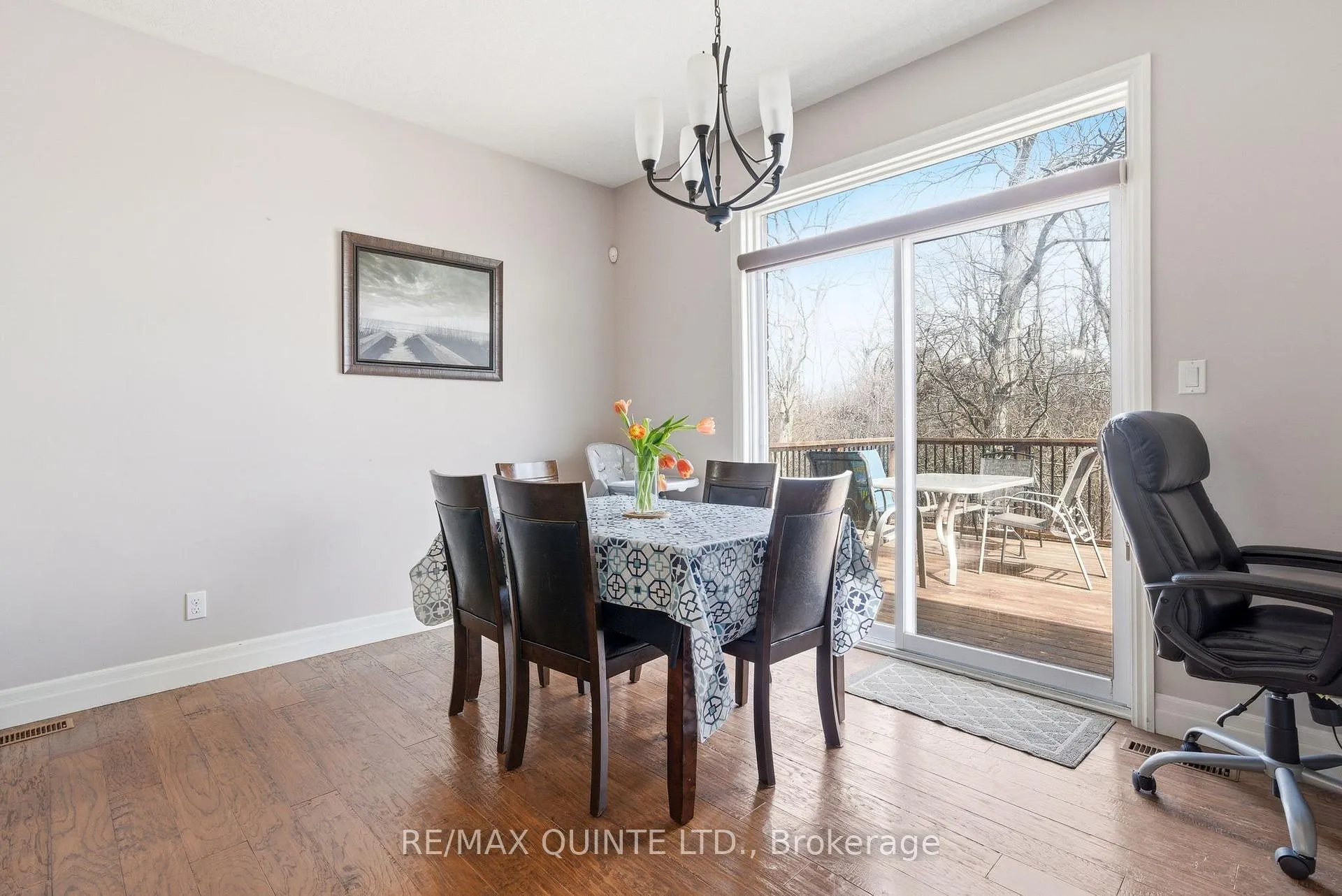 Photo 12 of 47 Hanover Court, Belleville, Thurlow Ward — HOMEH
