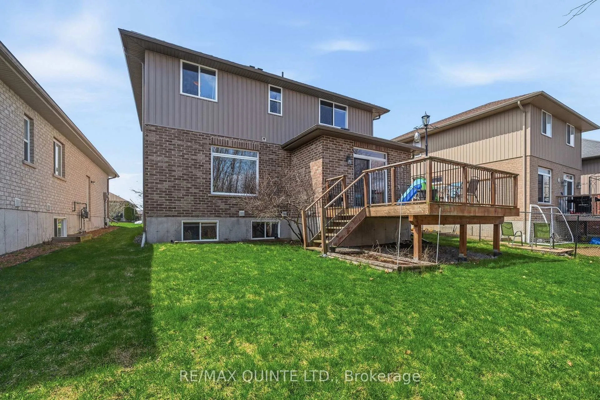 Photo 34 of 47 Hanover Court, Belleville, Thurlow Ward — HOMEH