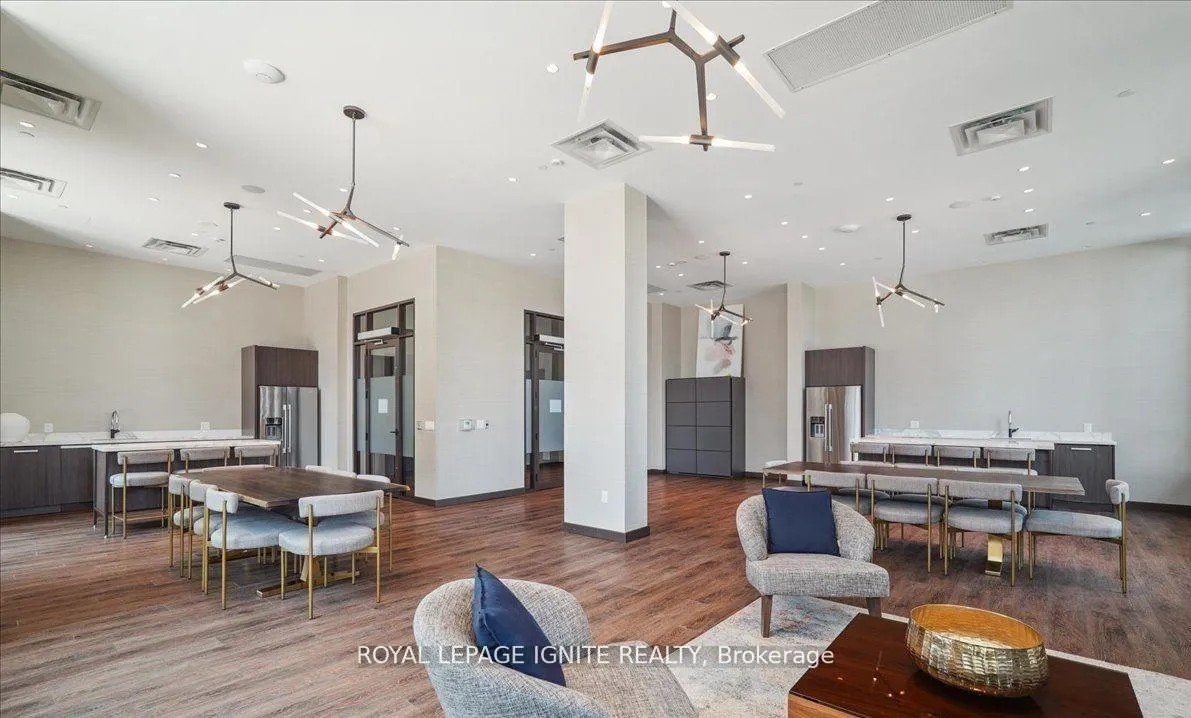 Photo 15 of Unit 307, 10 Honeycrisp Crescent, Vaughan, Vaughan Corporate Centre — HOMEH