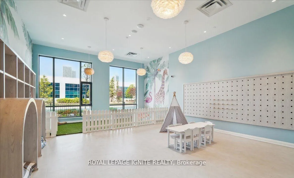 Photo 26 of Unit 307, 10 Honeycrisp Crescent, Vaughan, Vaughan Corporate Centre — HOMEH