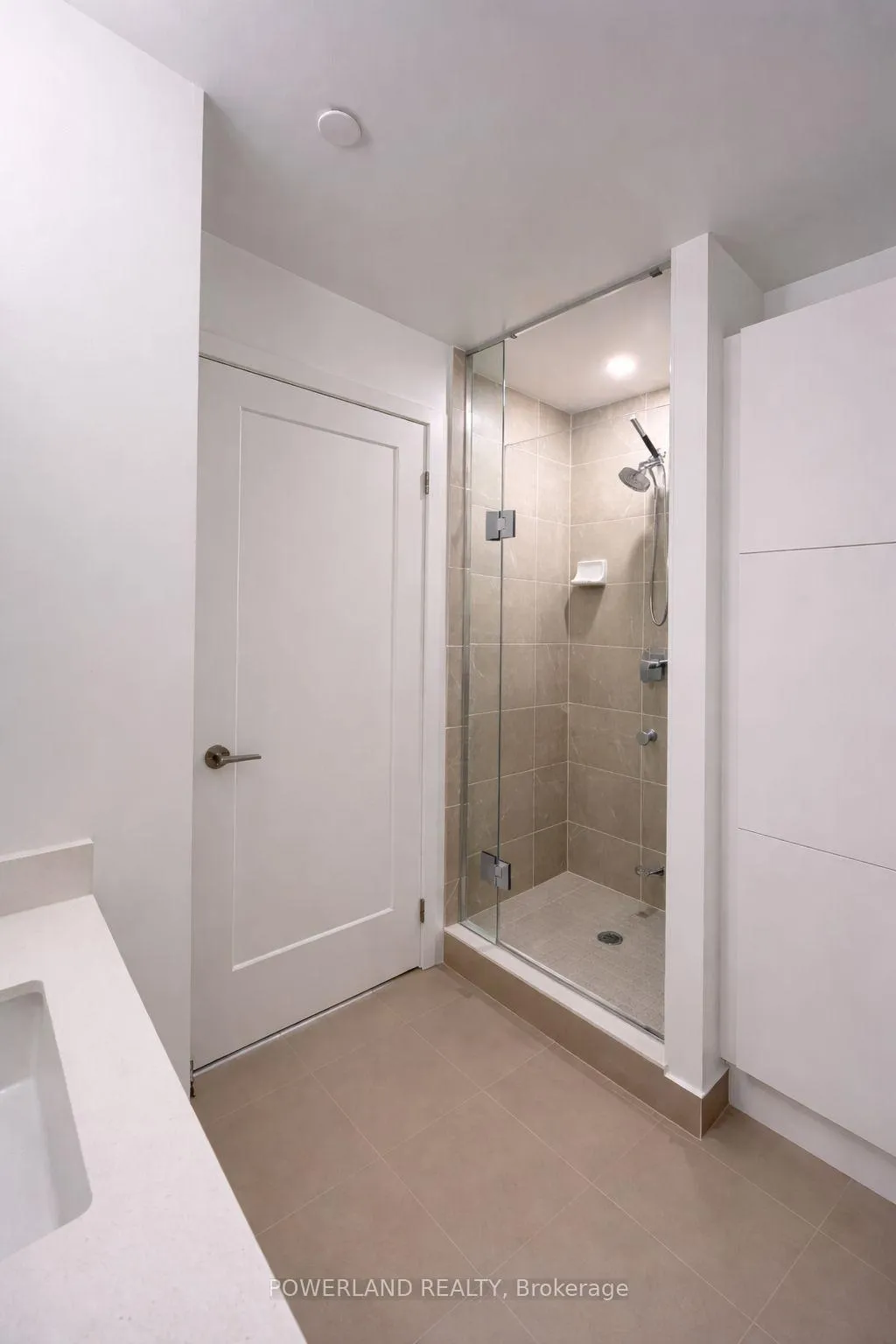 Photo 5 of Unit 2312, 95 Oneida Crescent, Richmond Hill, Langstaff — HOMEH